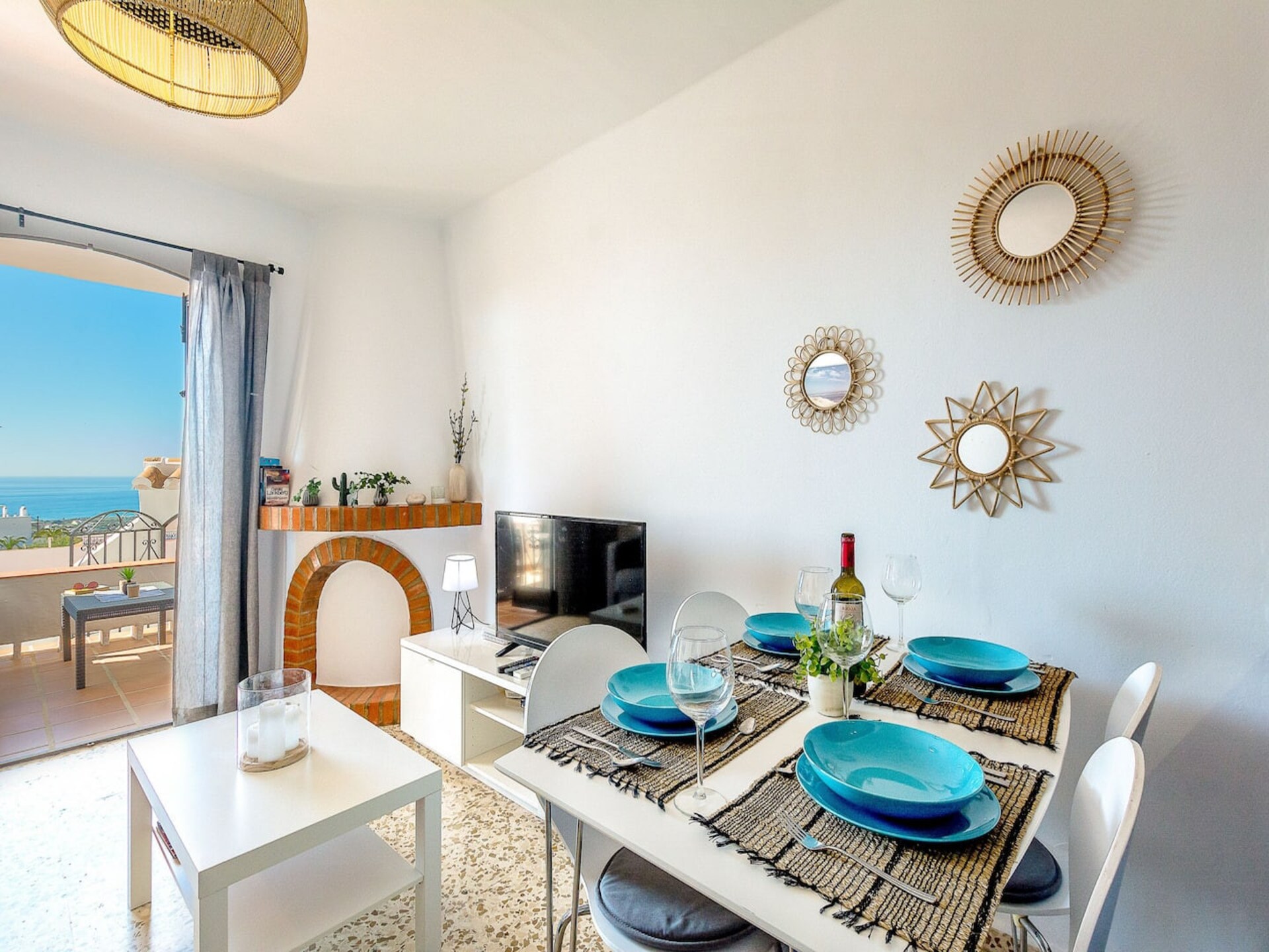 Licht appartement in Nerja met zeezicht en zwembad - foto 20