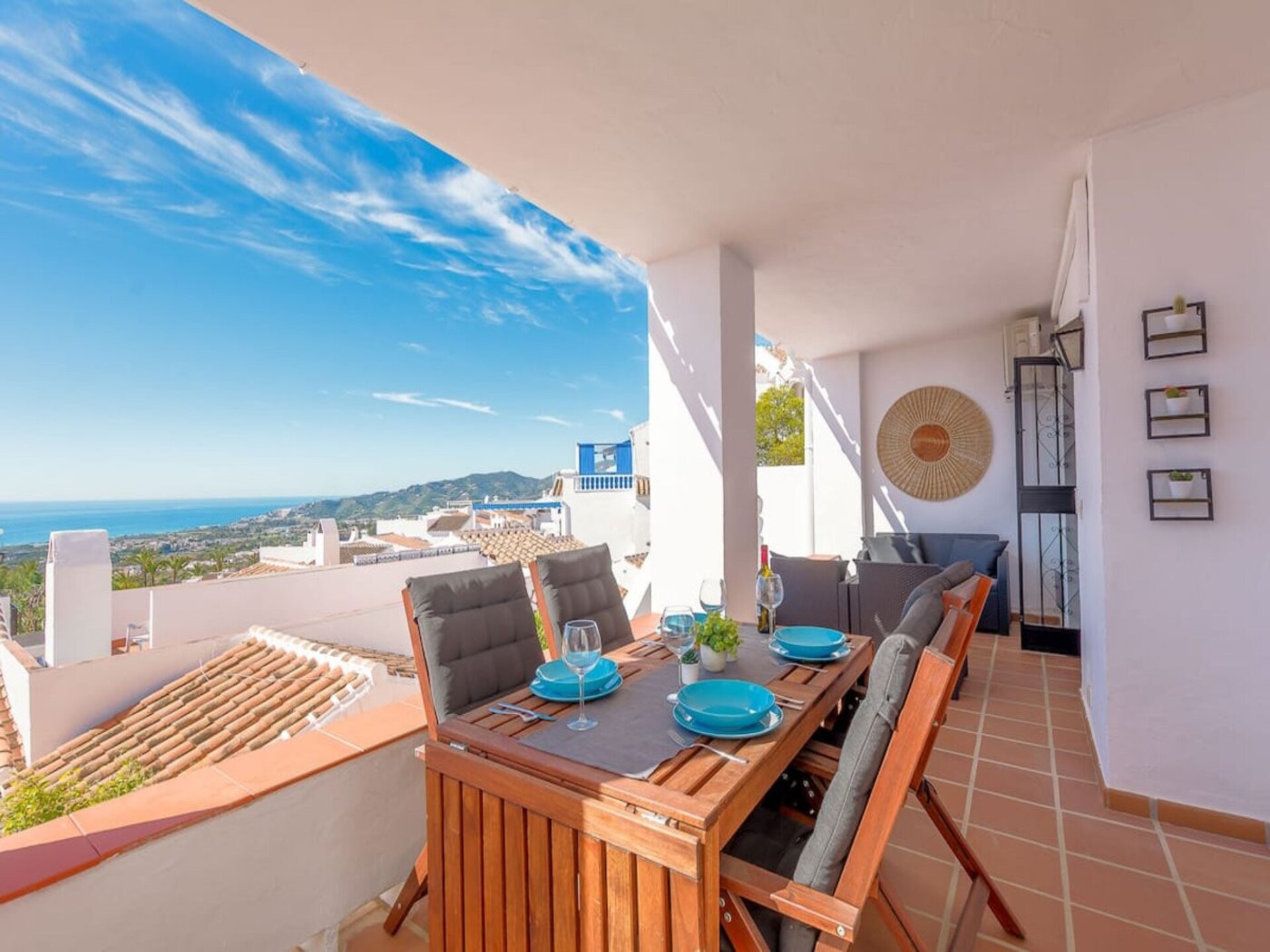 Licht appartement in Nerja met zeezicht en zwembad - foto 40