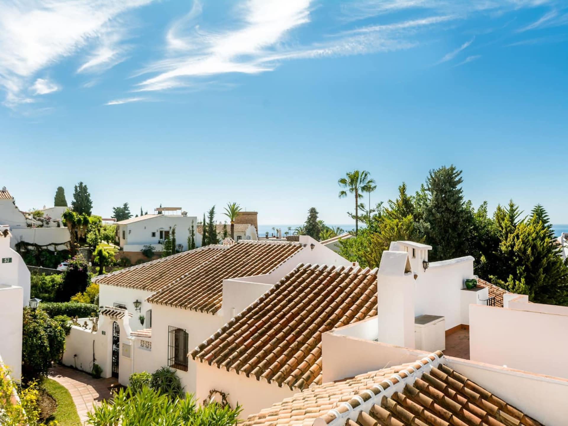 Licht appartement in Nerja met zeezicht en zwembad - foto 37