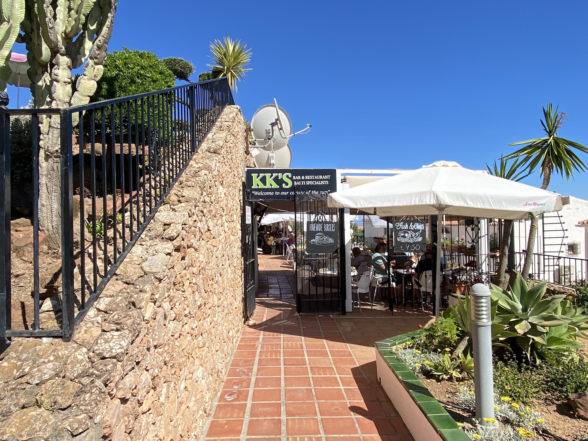 Licht appartement in Nerja met zeezicht en zwembad - foto 33