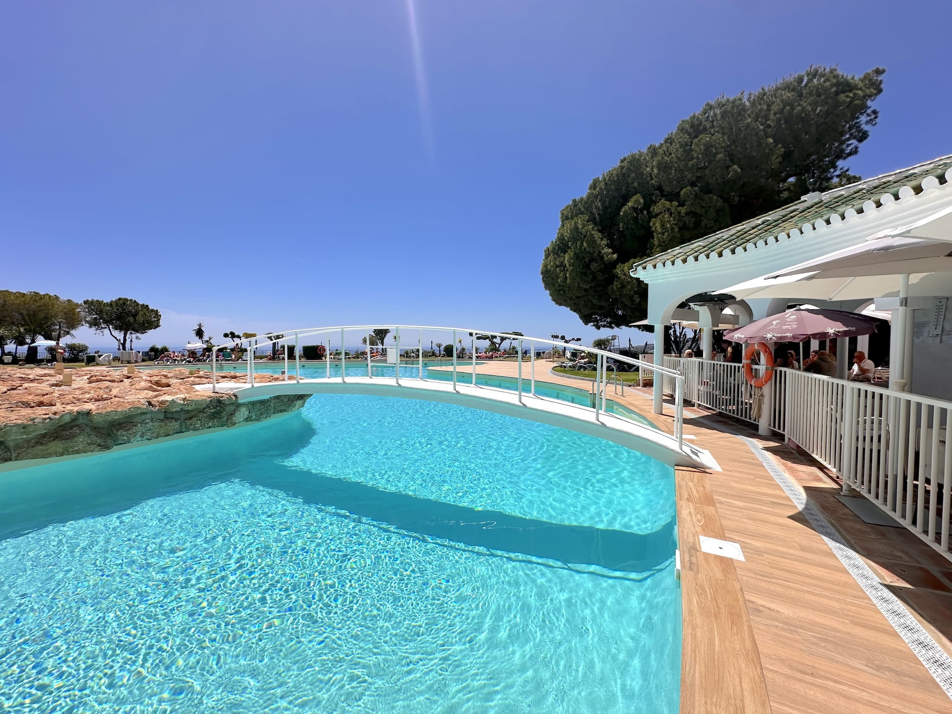 Licht appartement in Nerja met zeezicht en zwembad - foto 15