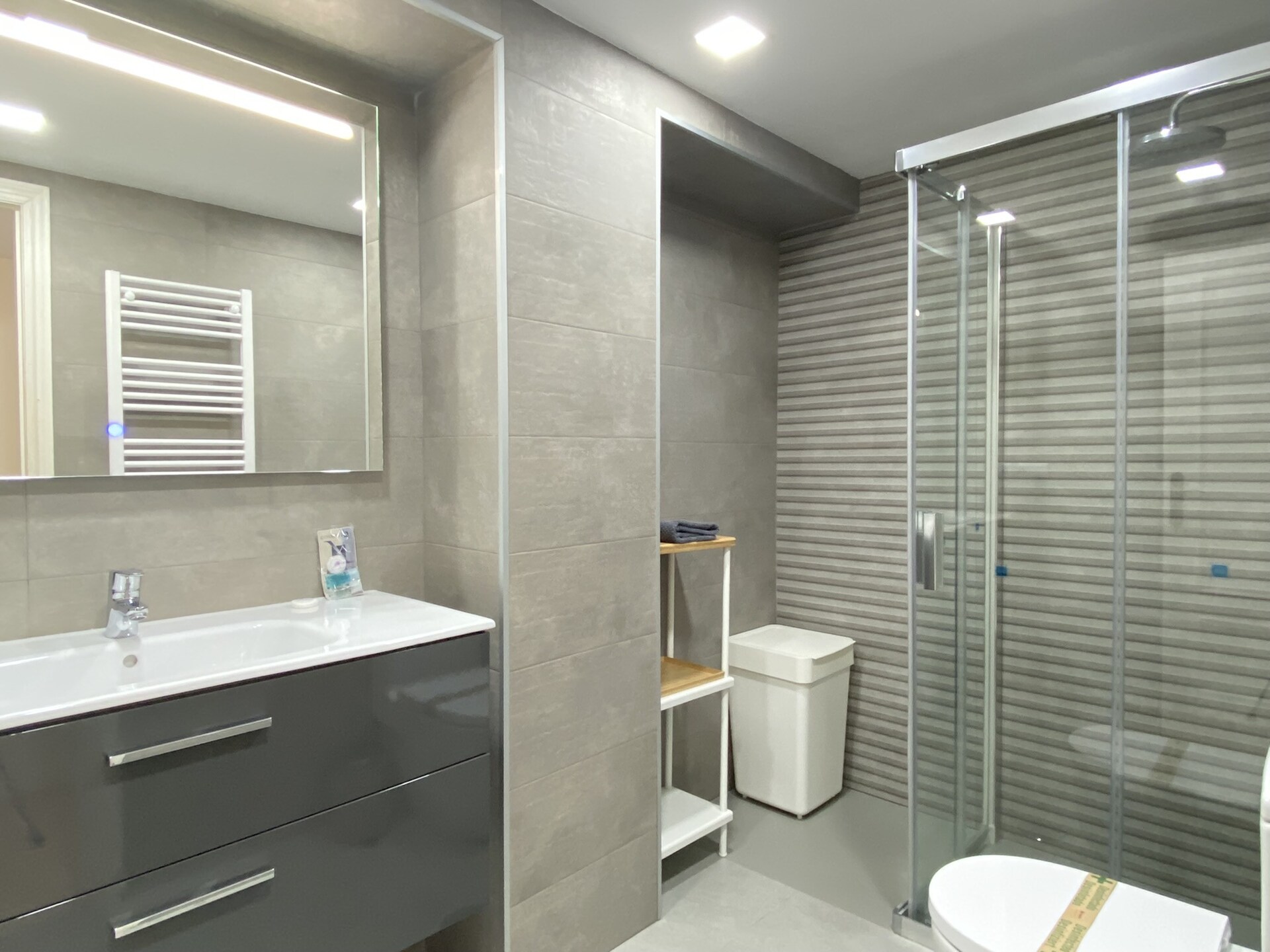 Modern appartement op 200m van Playa Torrecilla met zeezicht en zwembad - foto 21