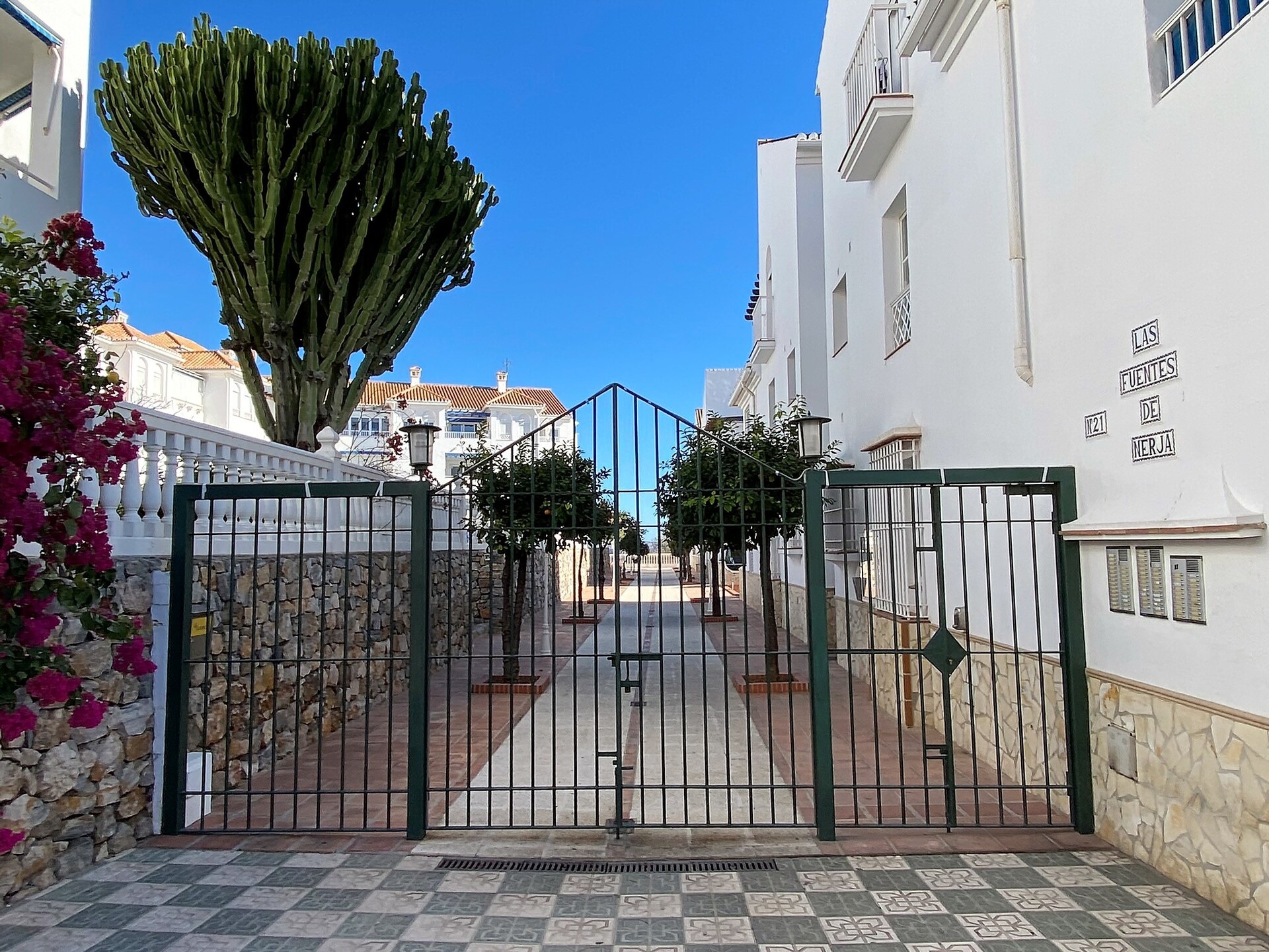 Modern appartement op 200m van Playa Torrecilla met zeezicht en zwembad - foto 31