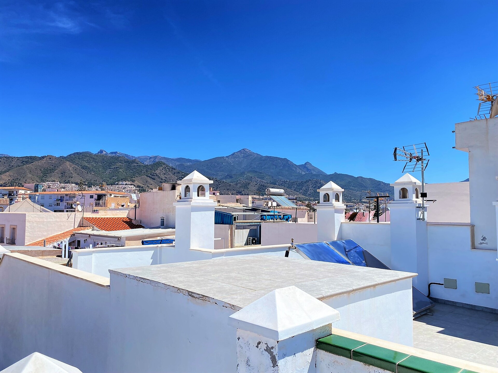 Authentiek Andalusisch huis met dakterras en zeezicht in centrum Nerja - foto 29