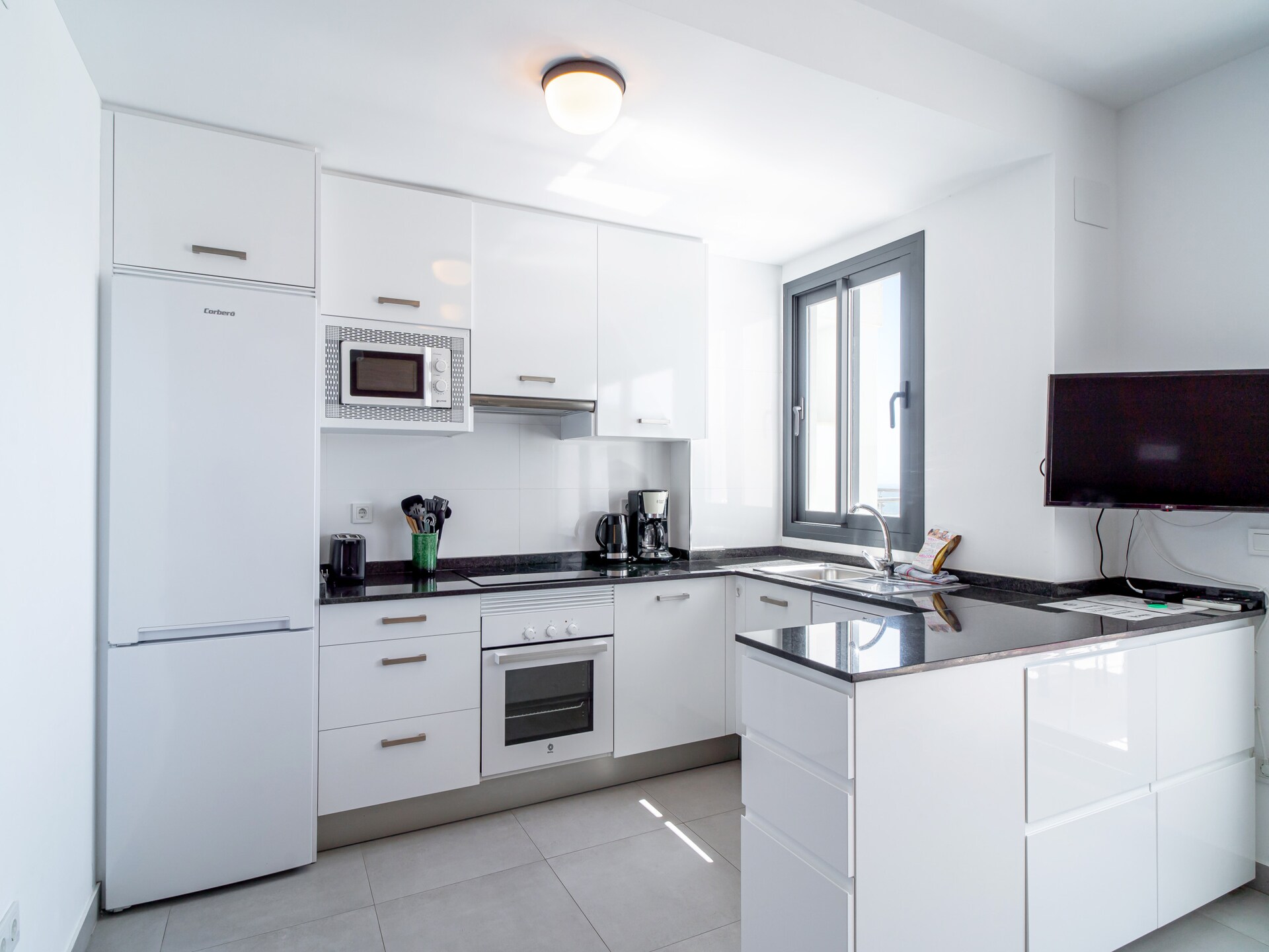 Ruime duplex met panoramisch zeezicht en zwembad nabij Nerja - foto 3