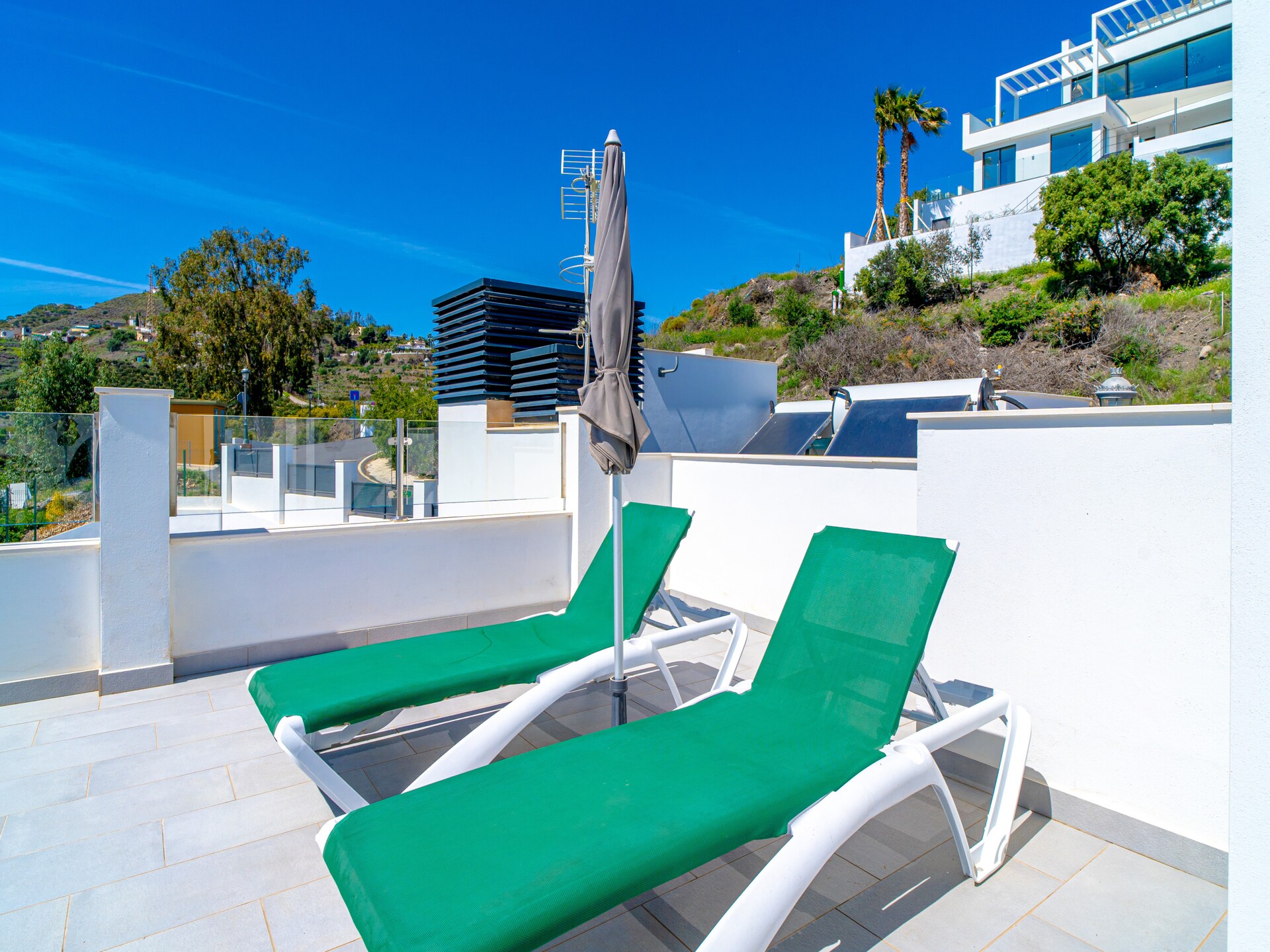 Ruime duplex met panoramisch zeezicht en zwembad nabij Nerja - foto 48