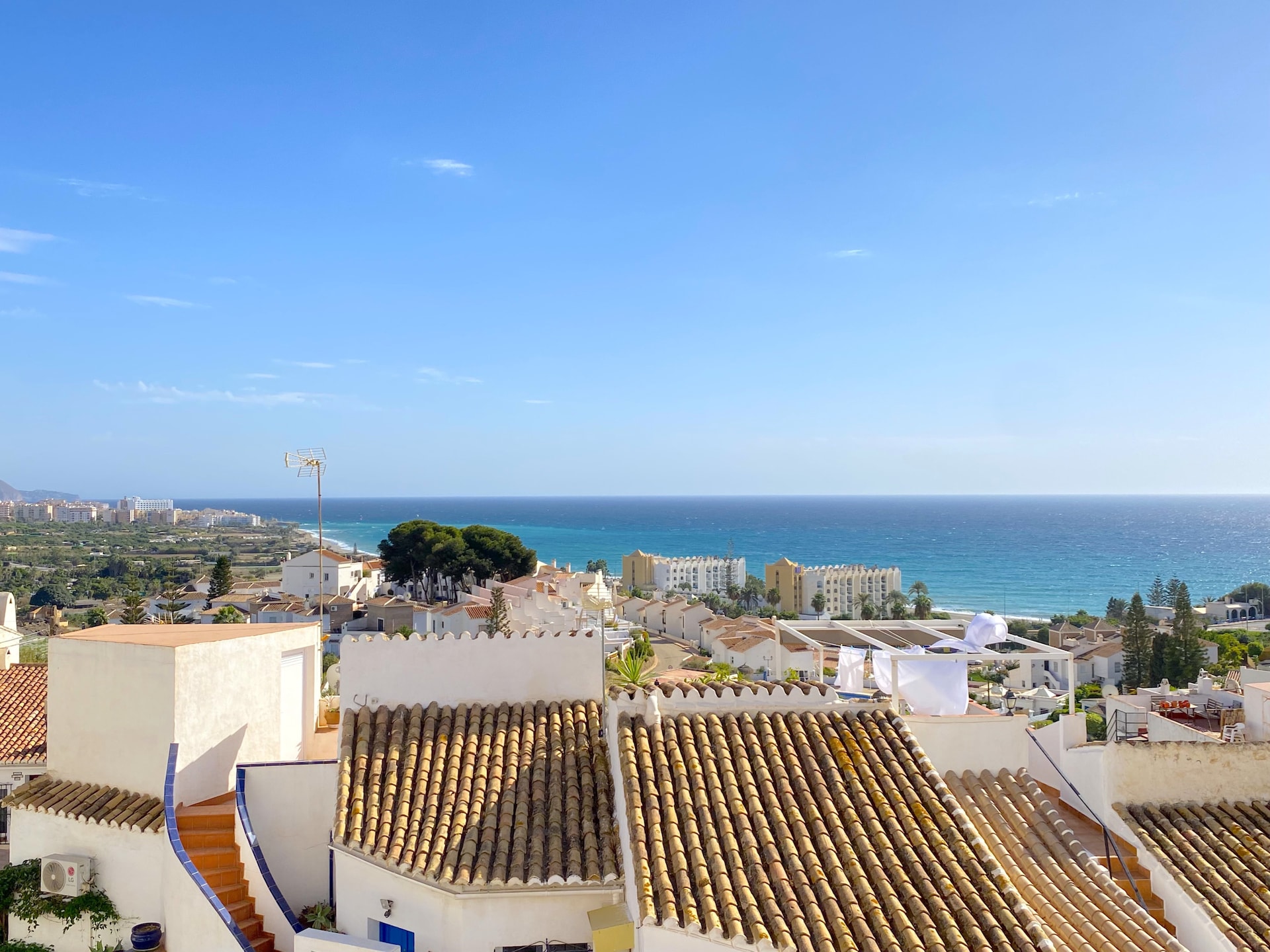 Sfeervol vakantiehuis met zwembad op 500 meter van strand El Playazo - foto 24