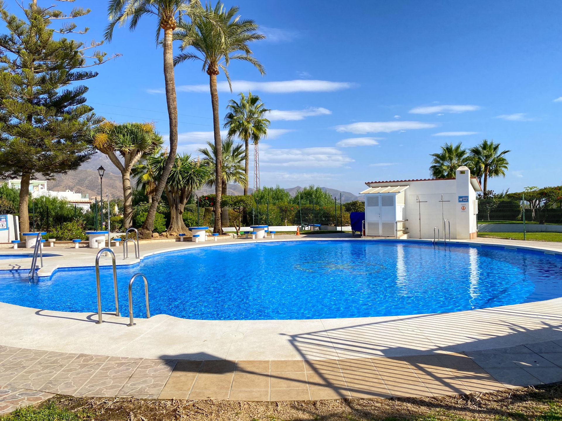 Sfeervol vakantiehuis met zwembad op 500 meter van strand El Playazo - foto 10
