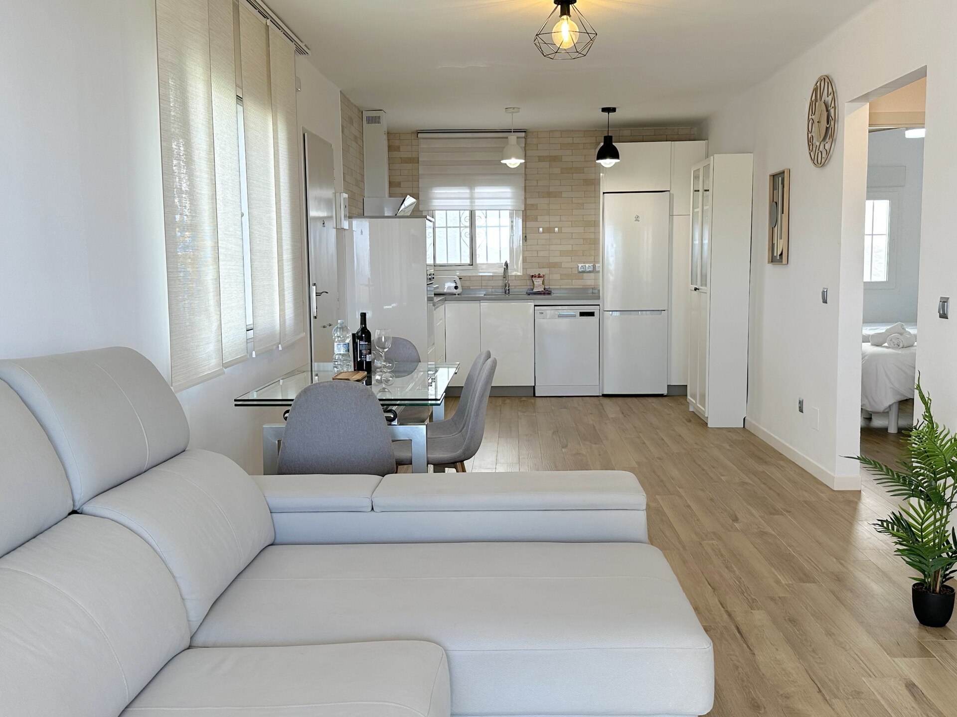 Zonnig appartement met privétuin en zwembad op 3 km van strand - foto 9