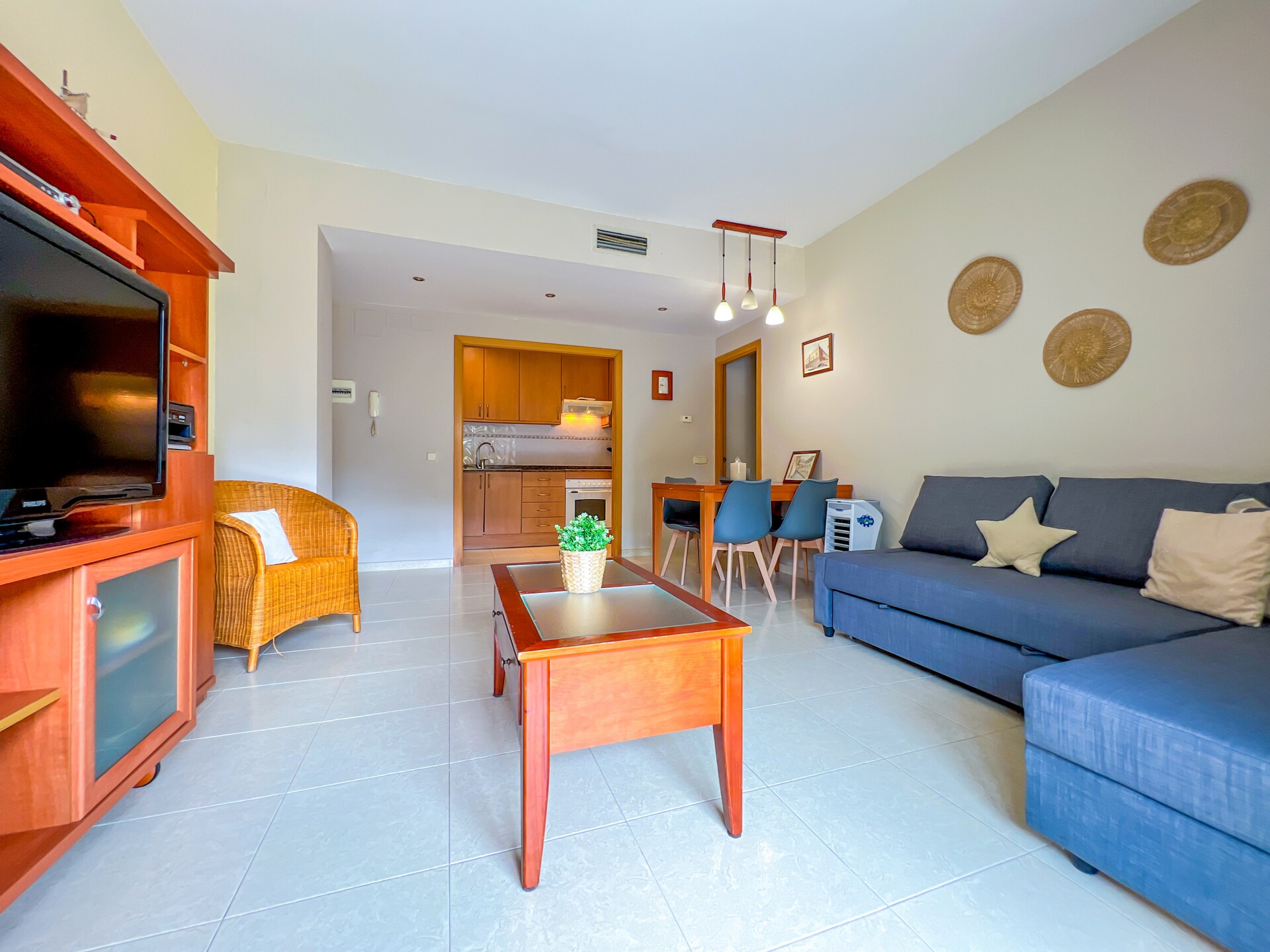 Licht appartement met terras, zwembad en op 500m van strand in Fenals - foto 12