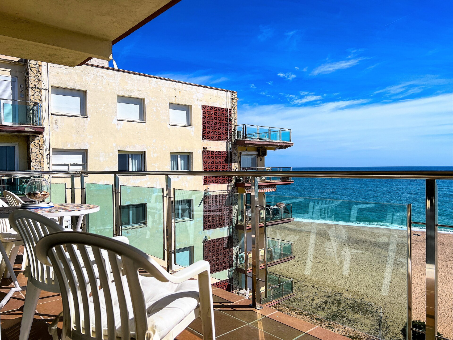Appartement Mar: Direct aan zee in Santa Susanna met zwembad en panoramisch uitzicht - foto 4