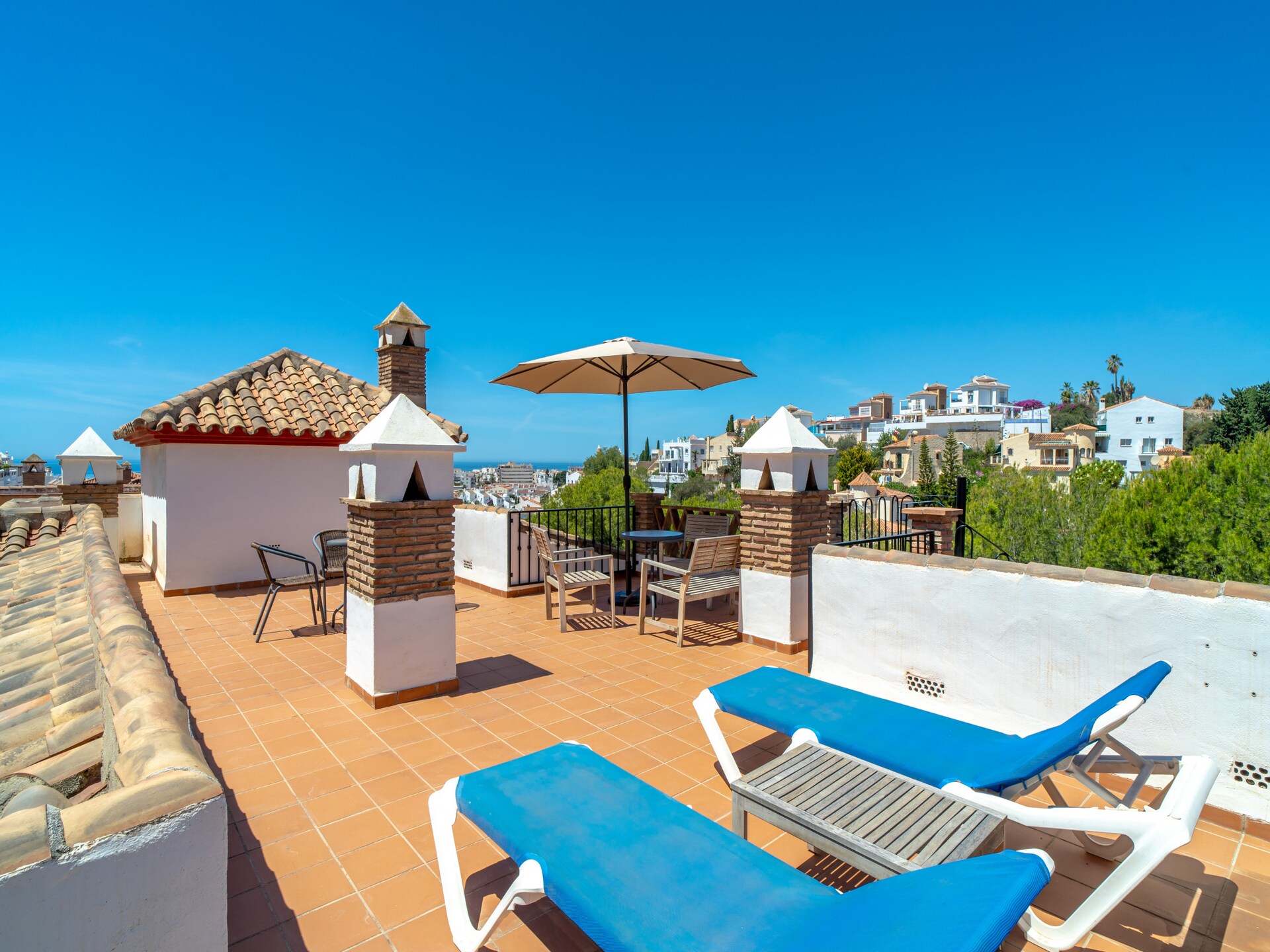 Aljamar 4A: Ruime villa aan zee bij Burriana Beach, Nerja - foto 44