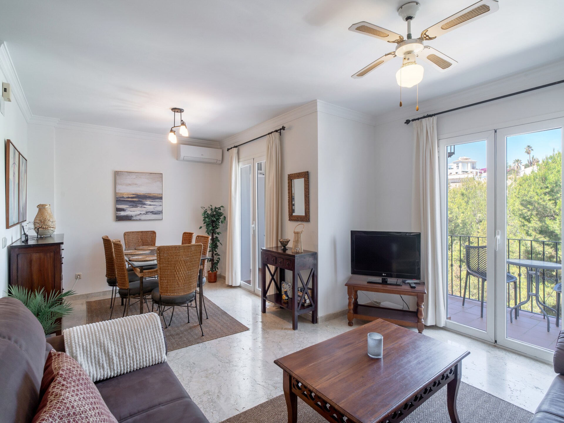 Aljamar 4A: Ruime villa aan zee bij Burriana Beach, Nerja - foto 18