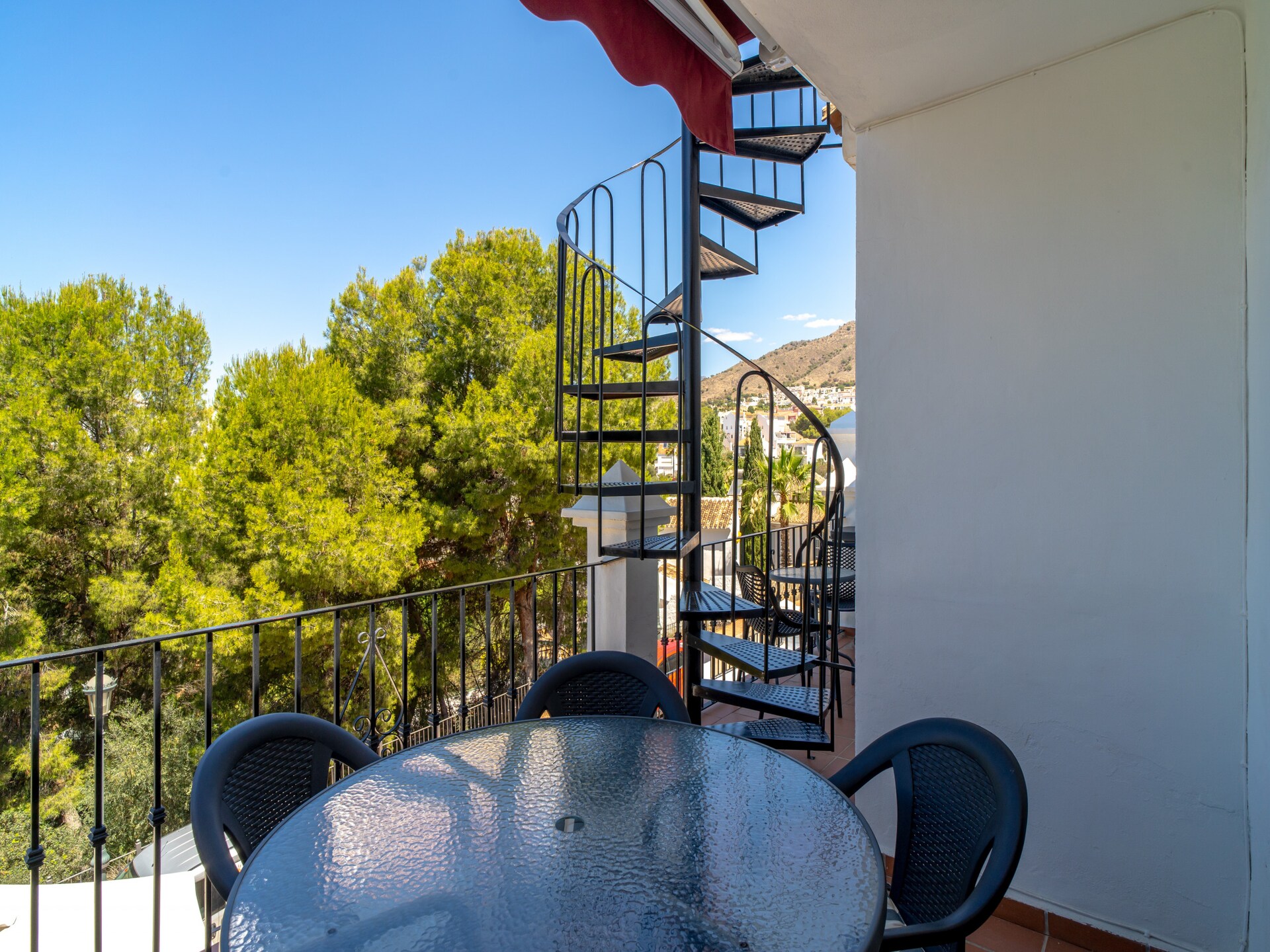 Aljamar 4A: Ruime villa aan zee bij Burriana Beach, Nerja - foto 49
