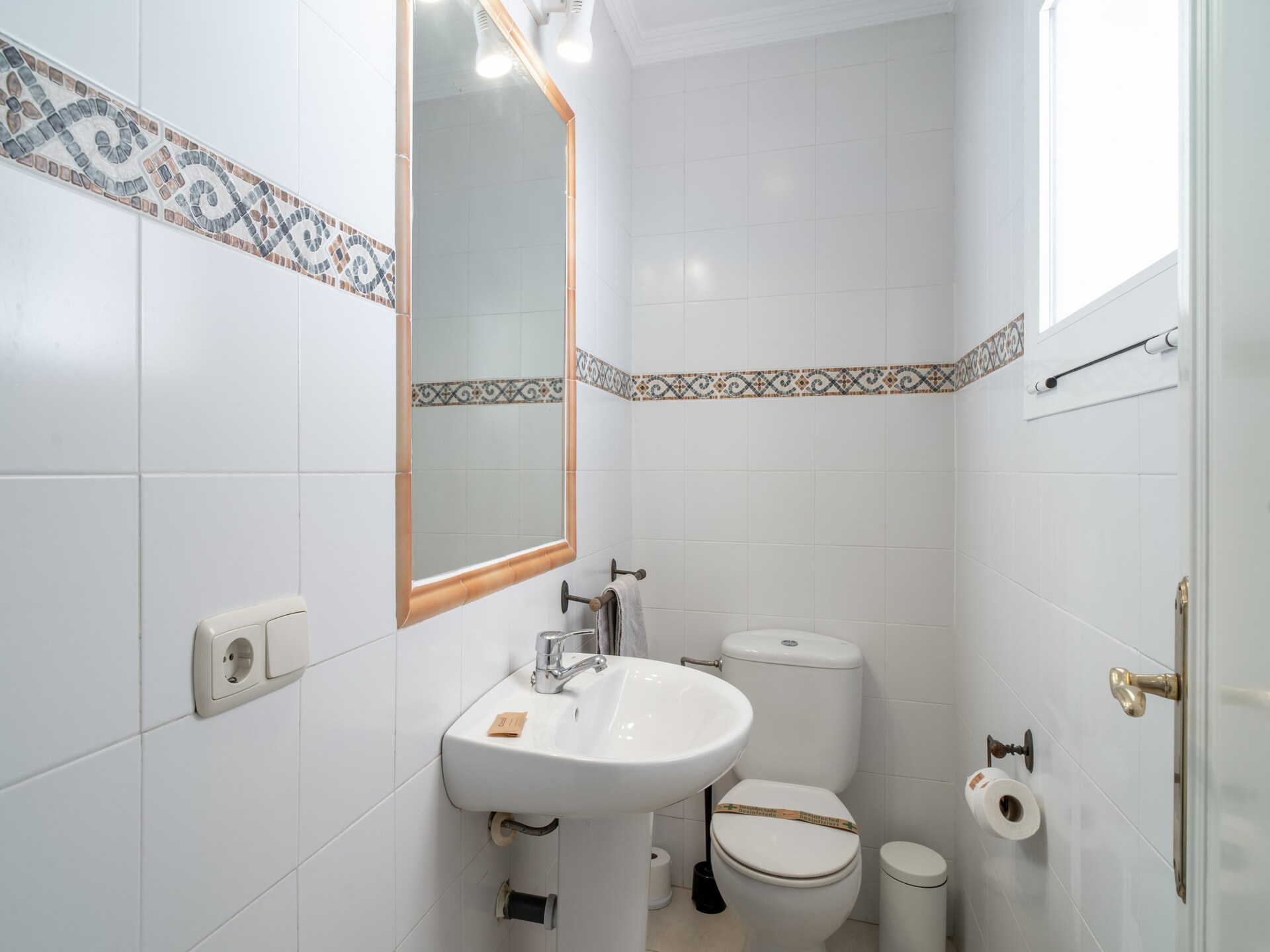 Aljamar 4A: Ruime villa aan zee bij Burriana Beach, Nerja - foto 32