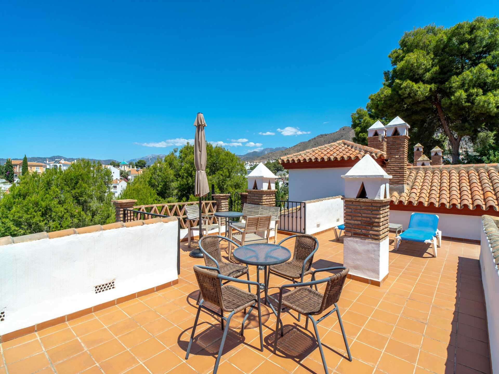 Aljamar 4A: Ruime villa aan zee bij Burriana Beach, Nerja - foto 46