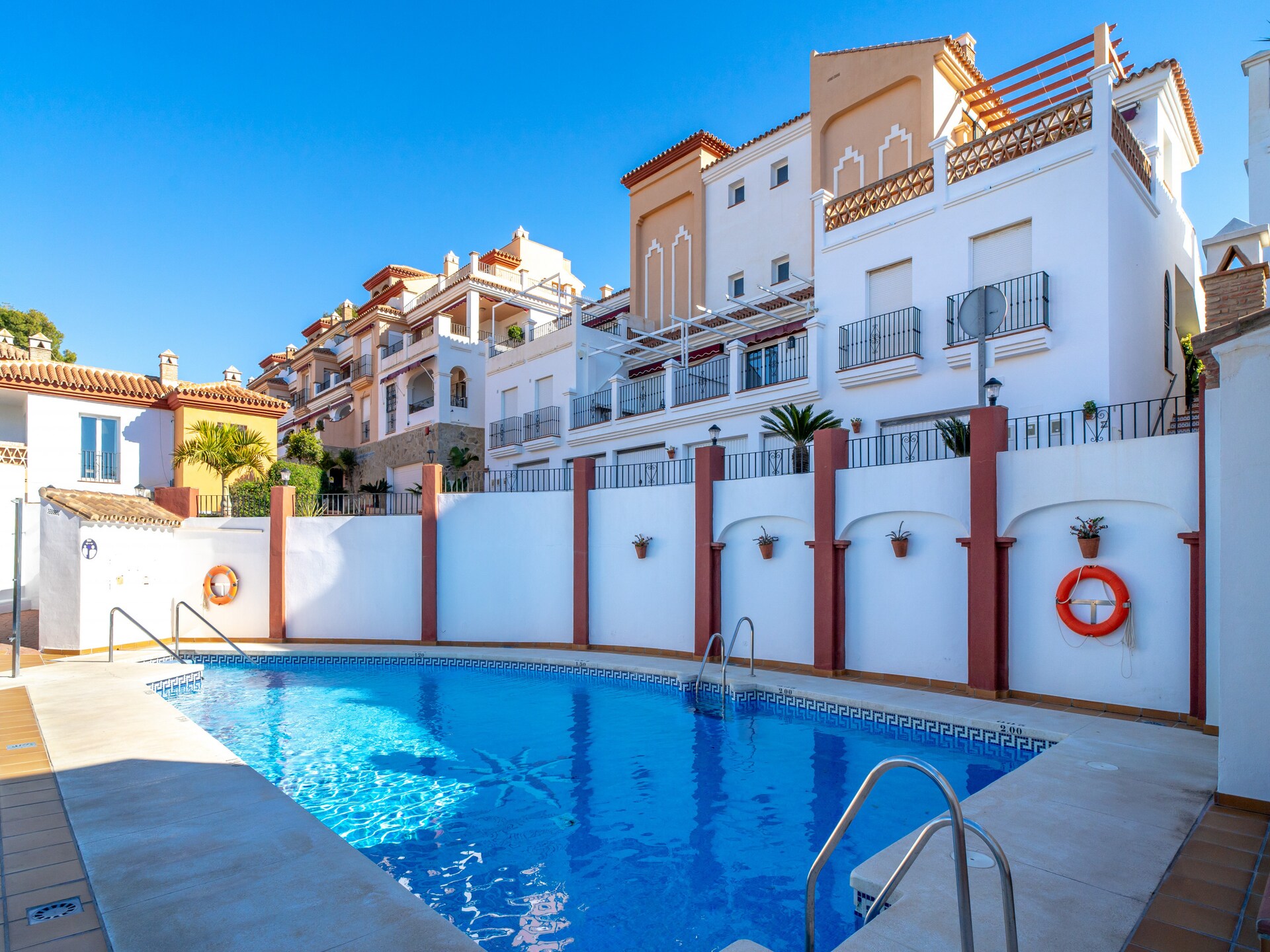 Aljamar 4A: Ruime villa aan zee bij Burriana Beach, Nerja - foto 8