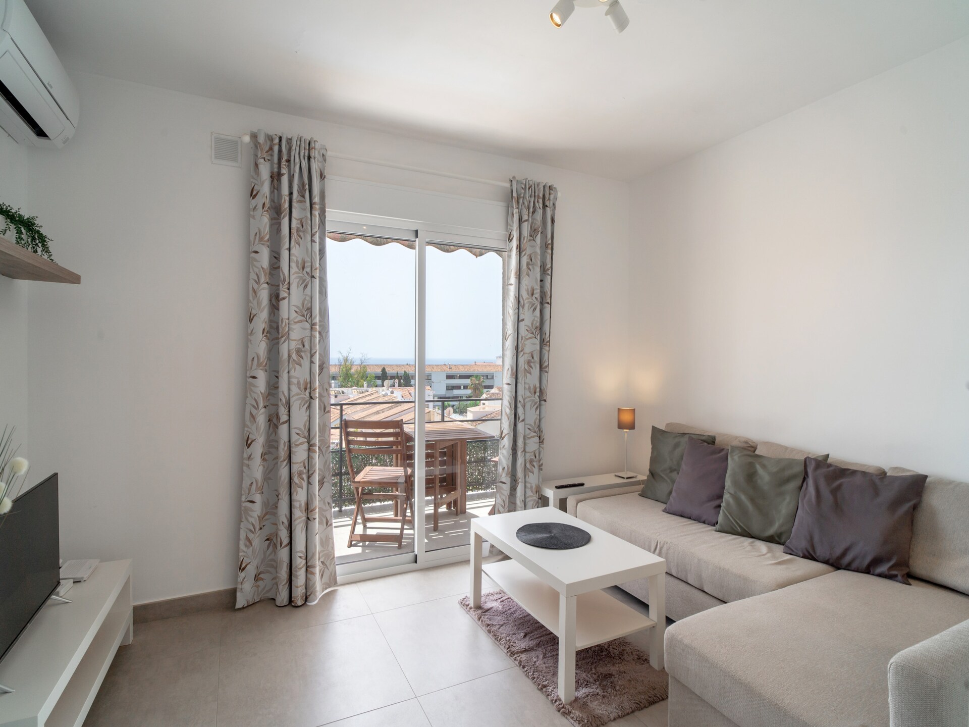 Perdigon 325 Paradise: Stijlvol appartement aan zee in Nerja voor 4 personen - foto 2