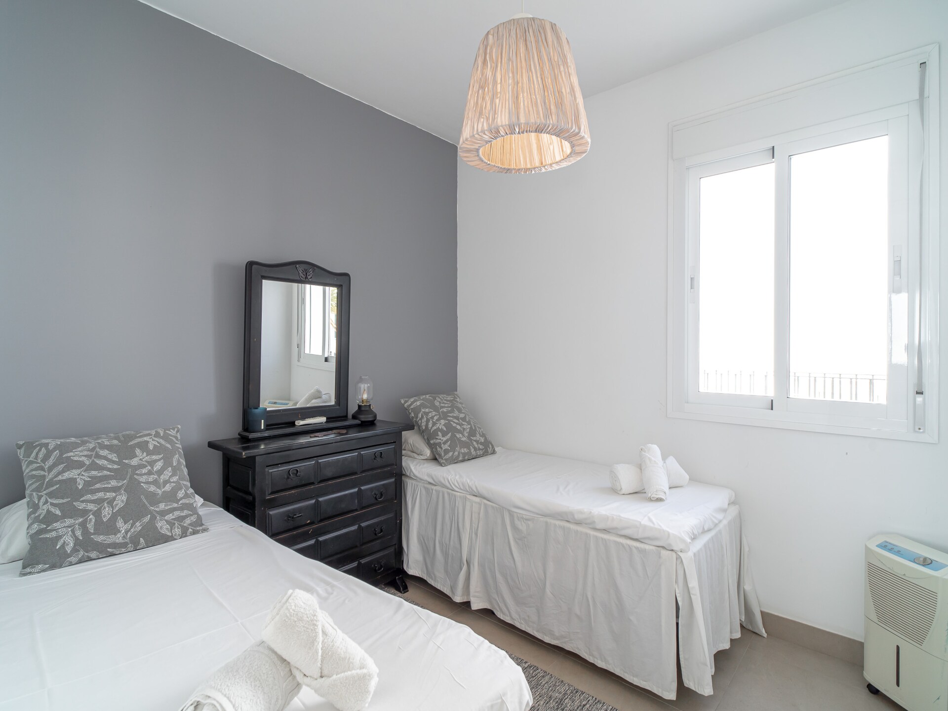 Zonovergoten villa in Nerja met privéterras en gemeenschappelijk zwembad - foto 23
