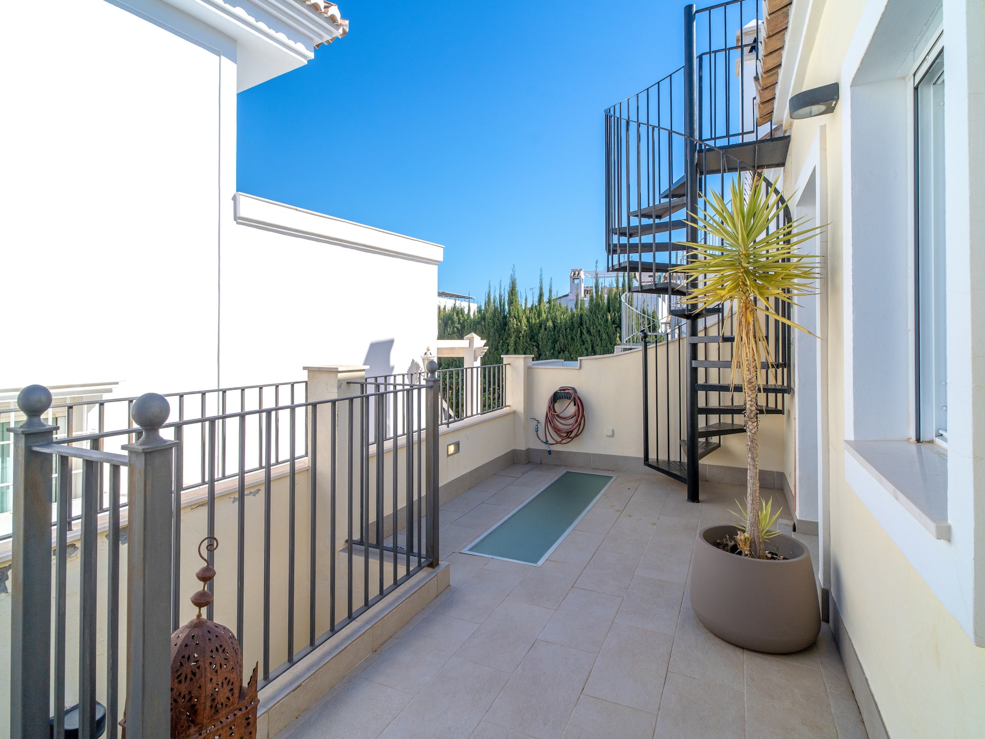 Zonovergoten villa in Nerja met privéterras en gemeenschappelijk zwembad - foto 39