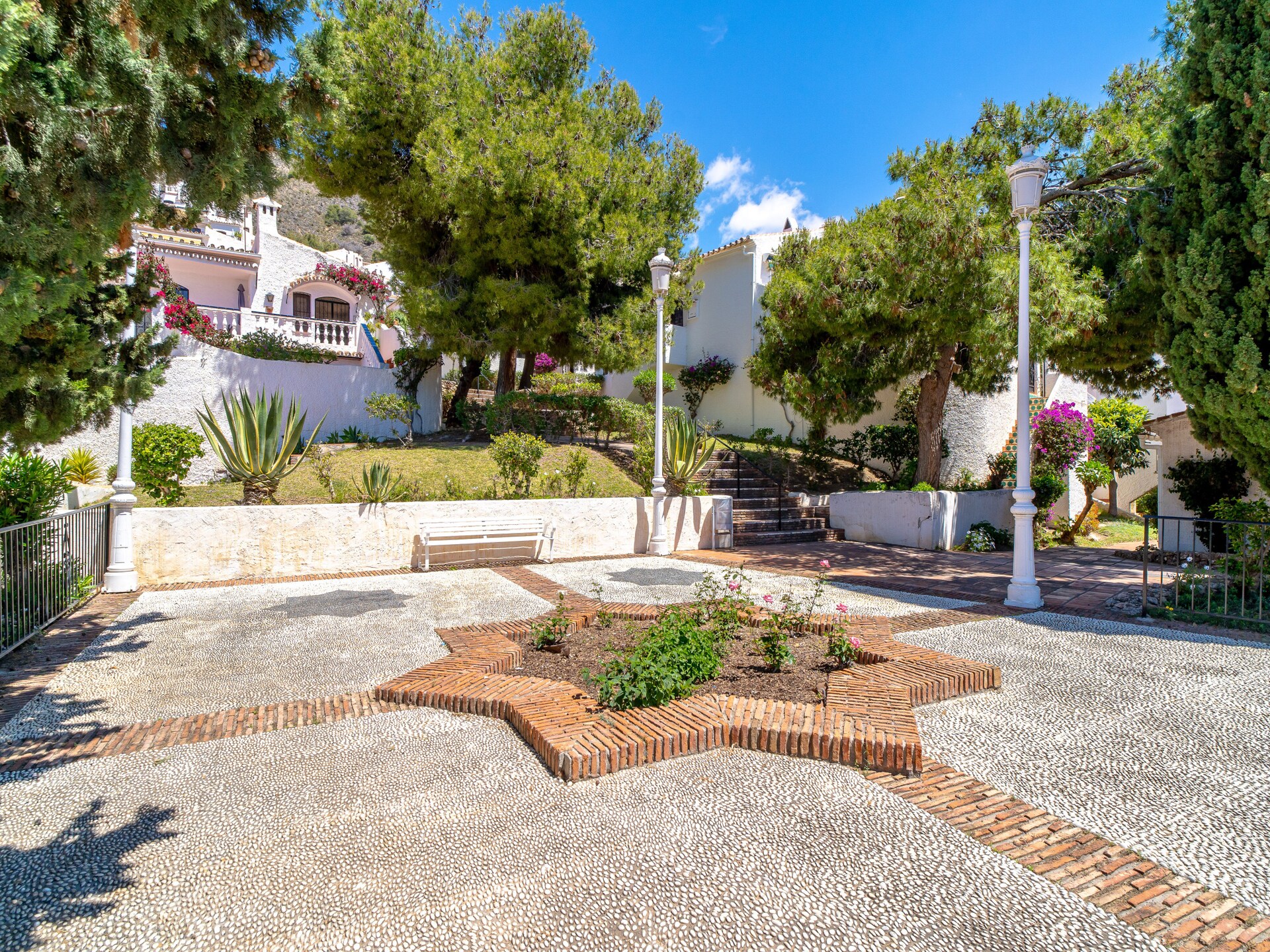 Knus appartement met zeezicht en gemeenschappelijk zwembad in Nerja - foto 30