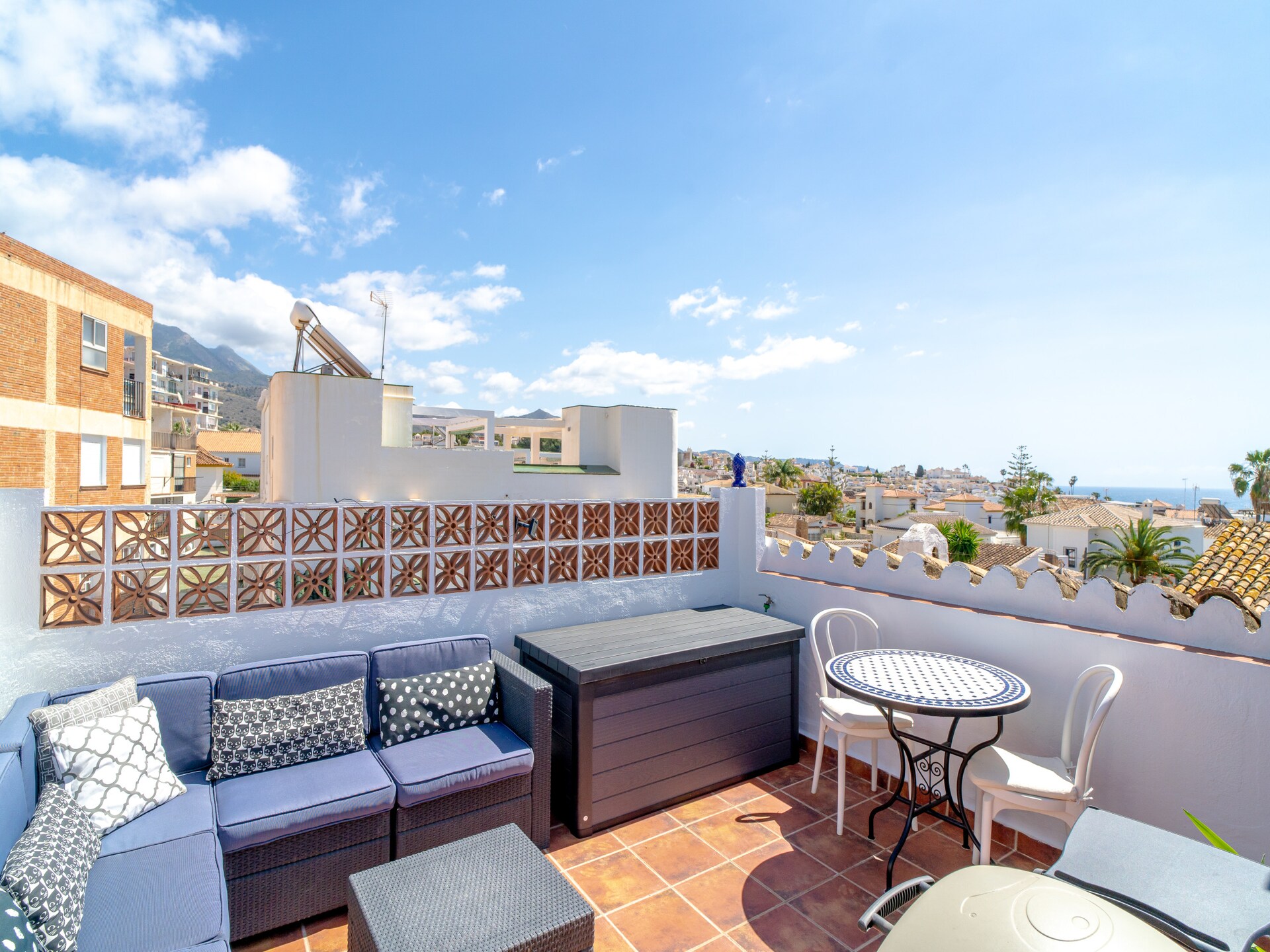 Andalusisch vakantiehuis met zeezicht en gemeenschappelijk zwembad in Nerja - foto 33