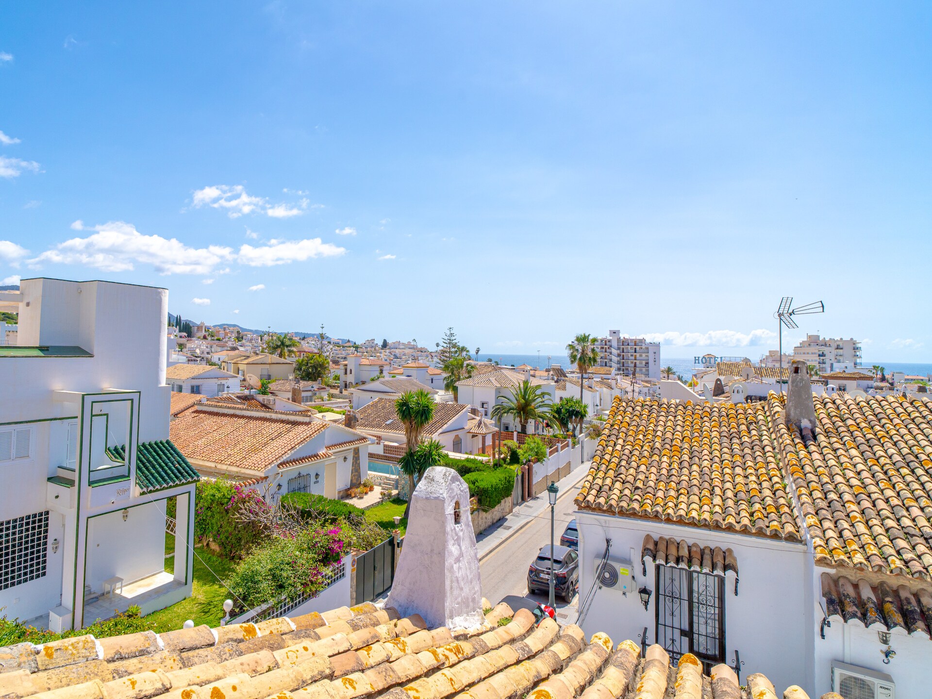 Andalusisch vakantiehuis met zeezicht en gemeenschappelijk zwembad in Nerja - foto 25