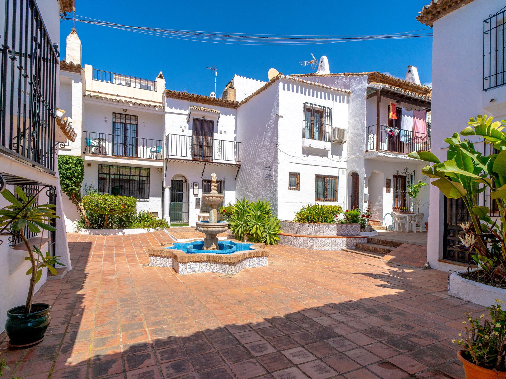 Andalusisch vakantiehuis met zeezicht en gemeenschappelijk zwembad in Nerja - foto 27