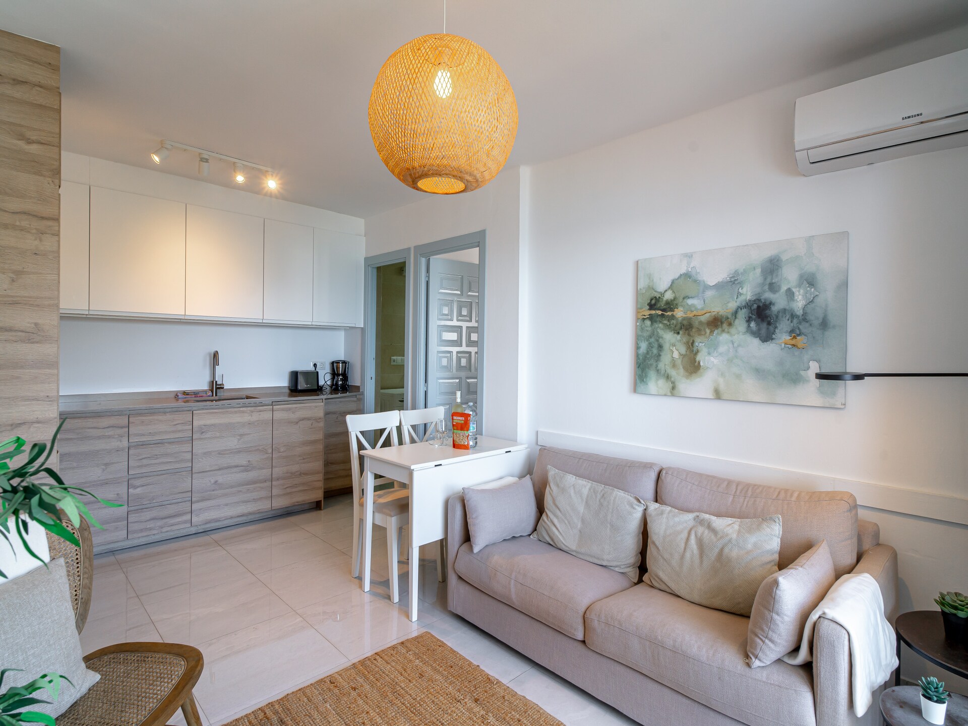 Knus appartement aan zee in Nerja met gedeeld zwembad op 200 meter van het strand - foto 20