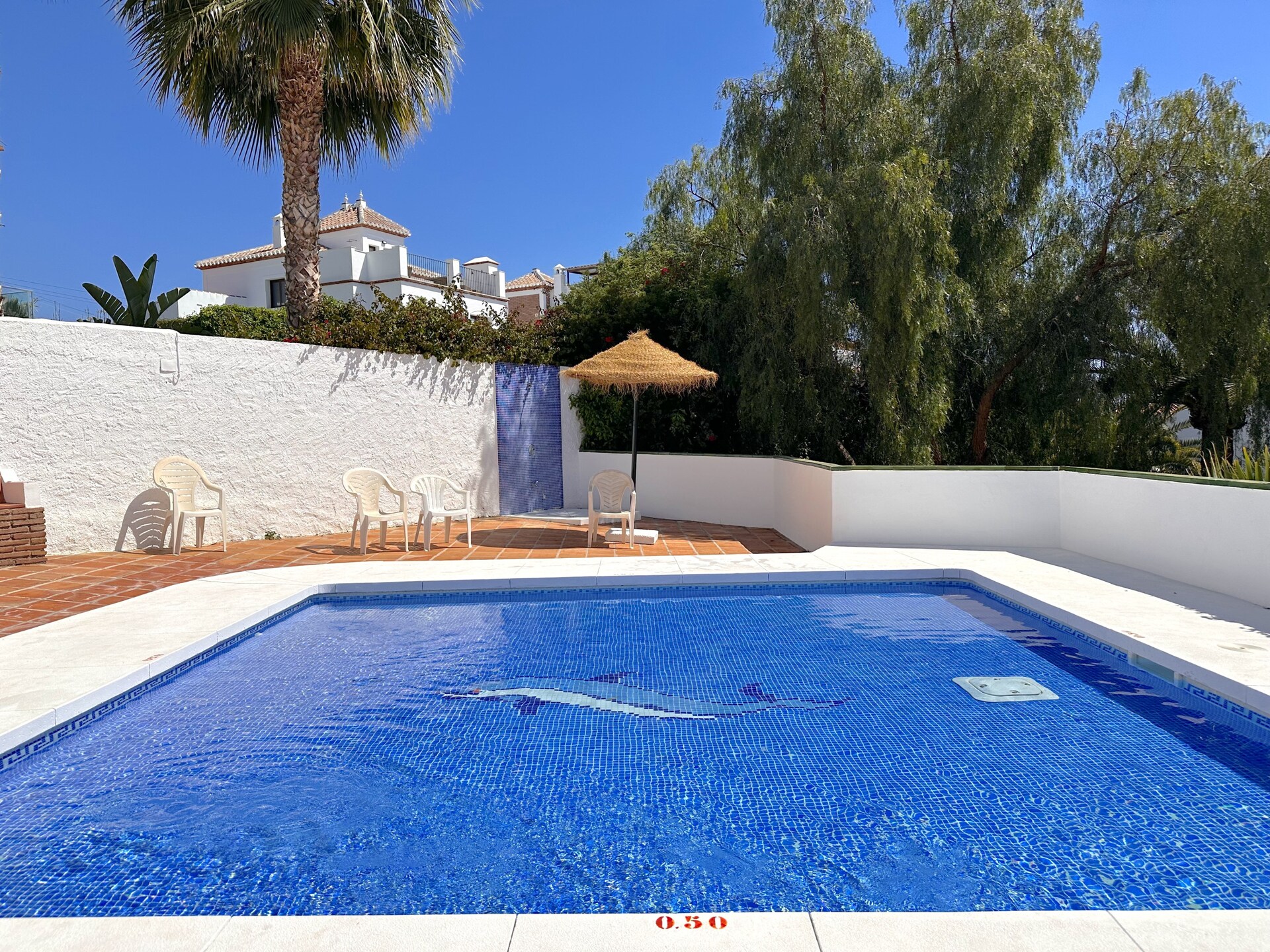 Knus appartement aan zee in Nerja met gedeeld zwembad op 200 meter van het strand - foto 9