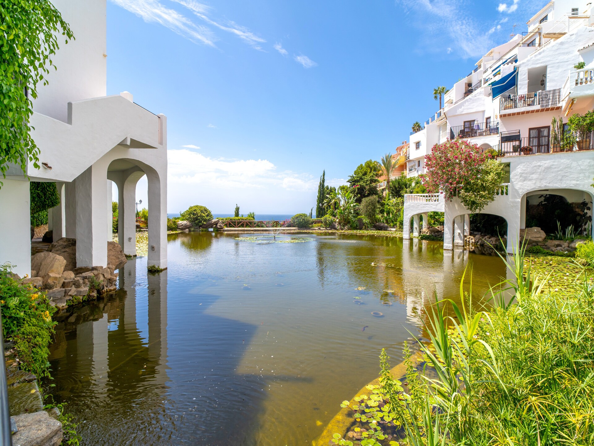 Knus appartement aan zee in Nerja met gedeeld zwembad op 200 meter van het strand - foto 32