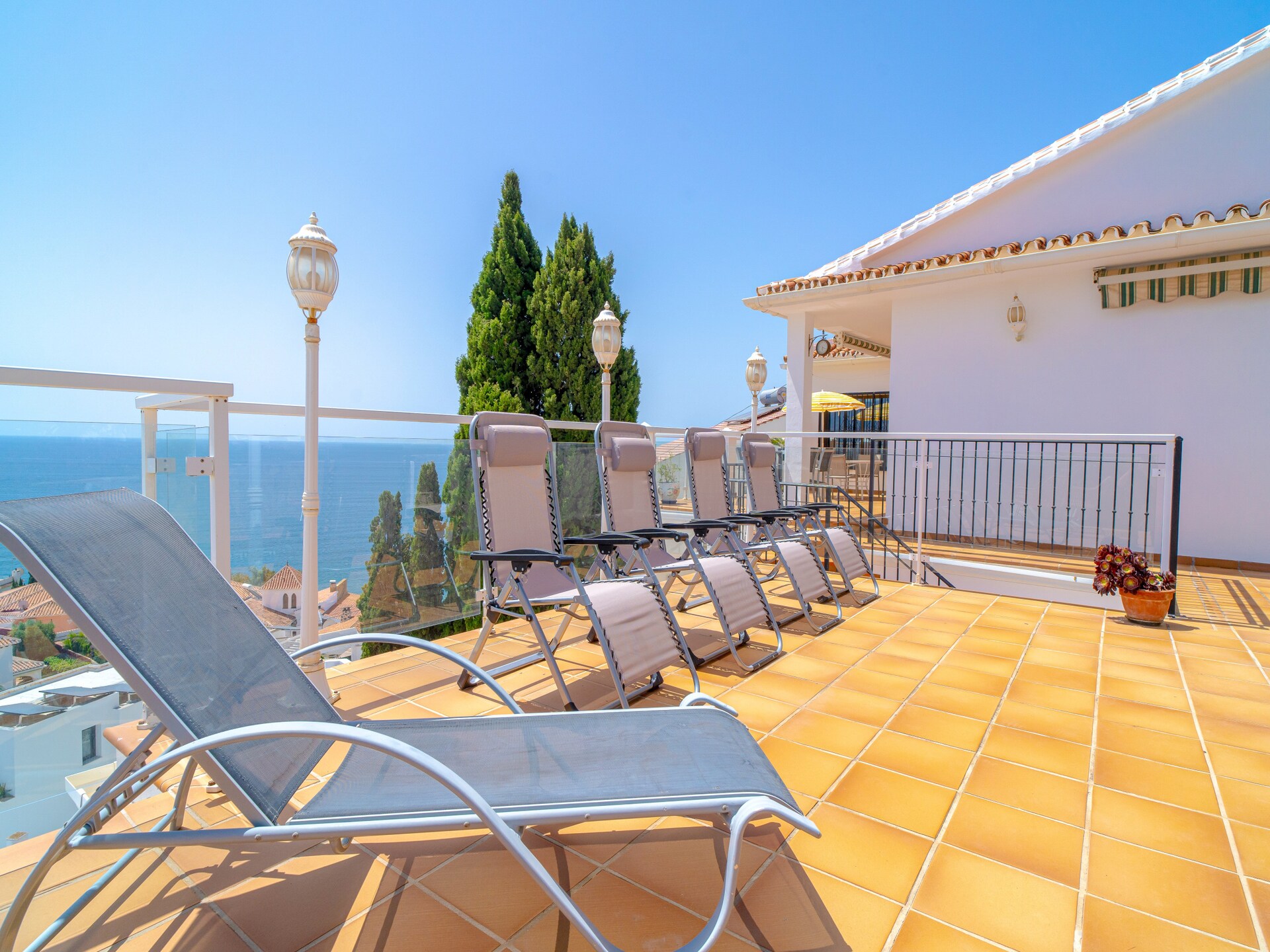 Mirador de Punta Lara: Ruime villa met zeezicht en tuin bij Nerja - foto 57