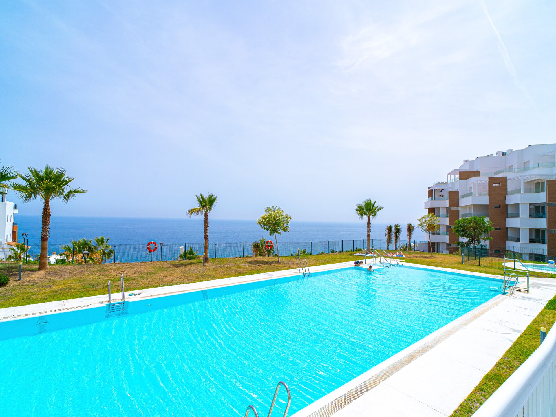 Strandappartement met zeezicht en zwembad in Torrox Costa - foto 5