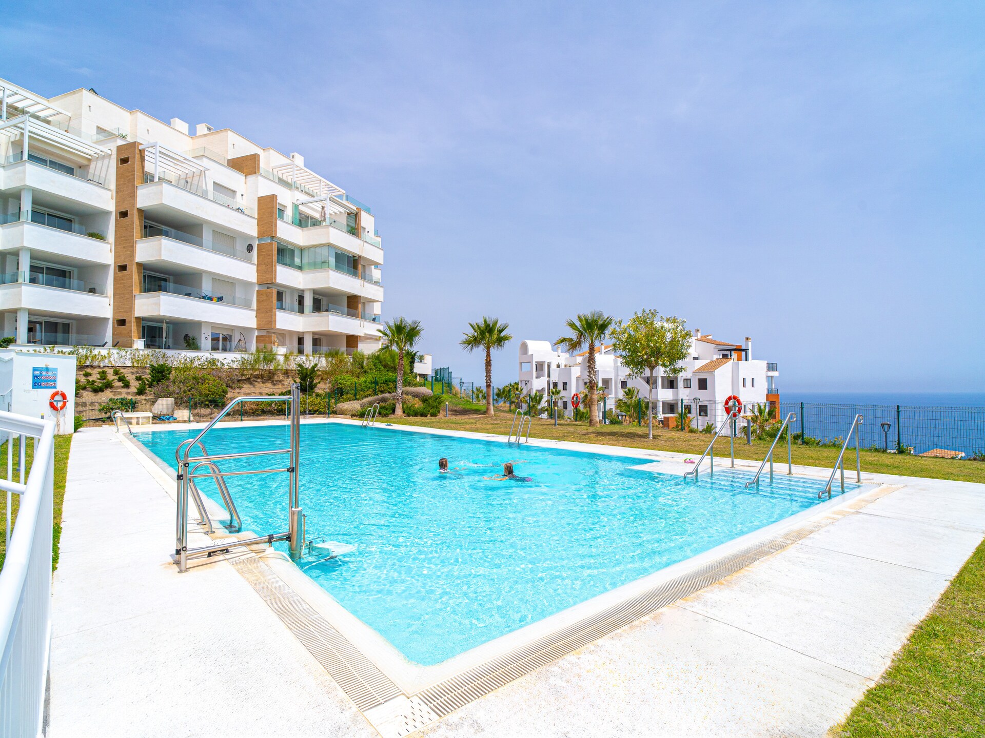 Strandappartement met zeezicht en zwembad in Torrox Costa - foto 23