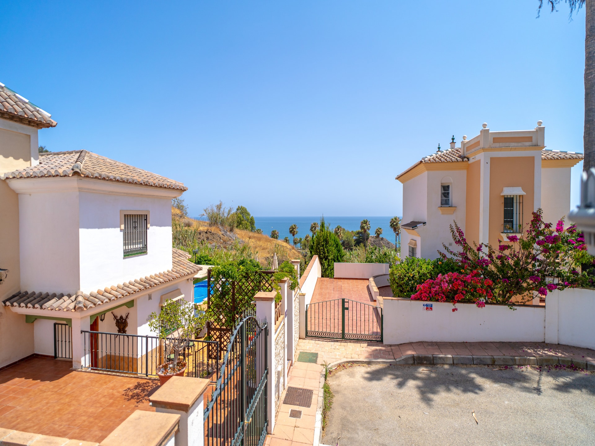 Op 500 m van het strand: Villa Tamango Hill Vistamar in Torrox Costa - foto 42