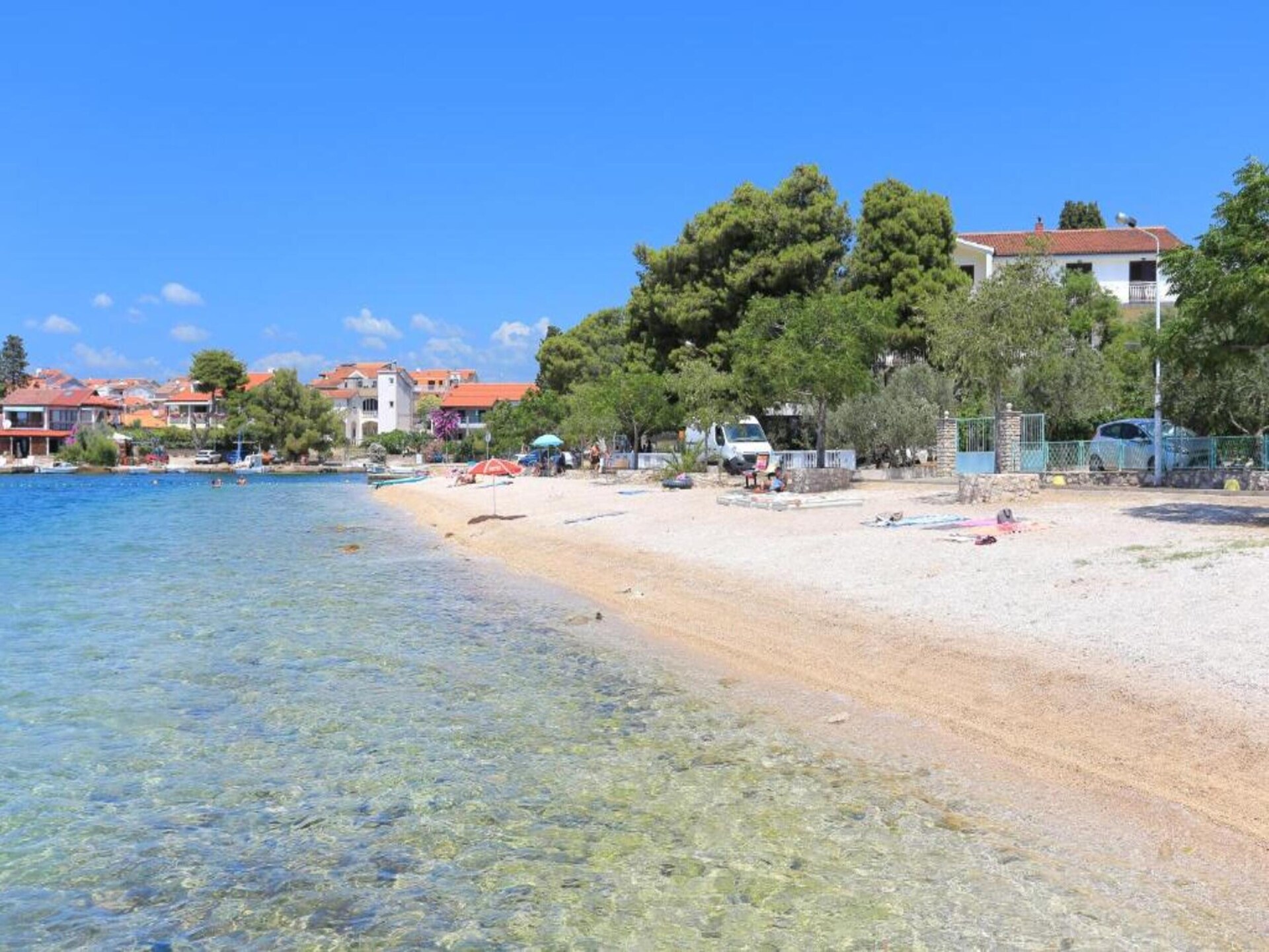 4-persoons appartement aan het strand in Šibenik-Brodarica - foto 19