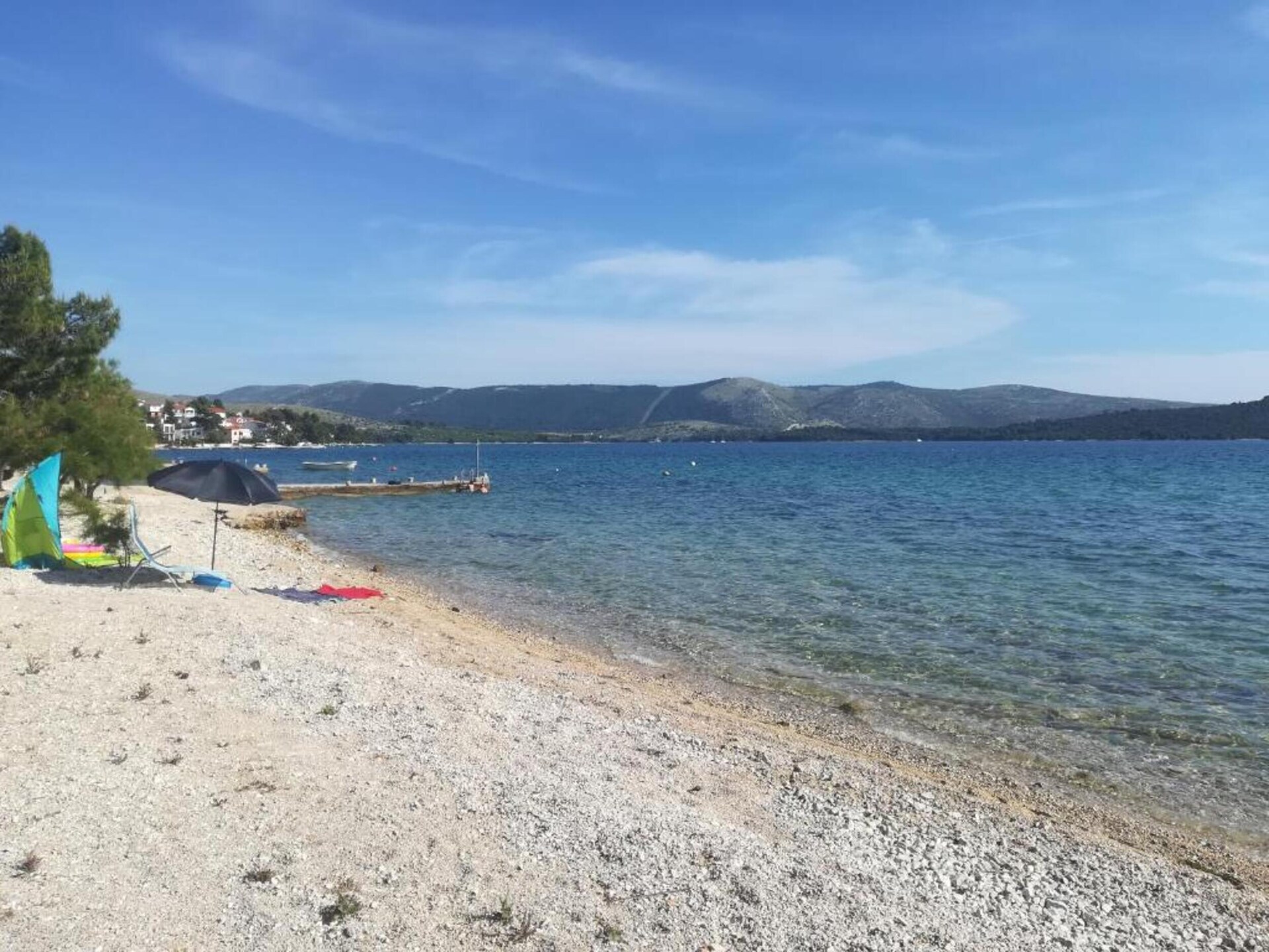 Aan het strand: Ruim appartement voor 5 personen in Žaborić - foto 23