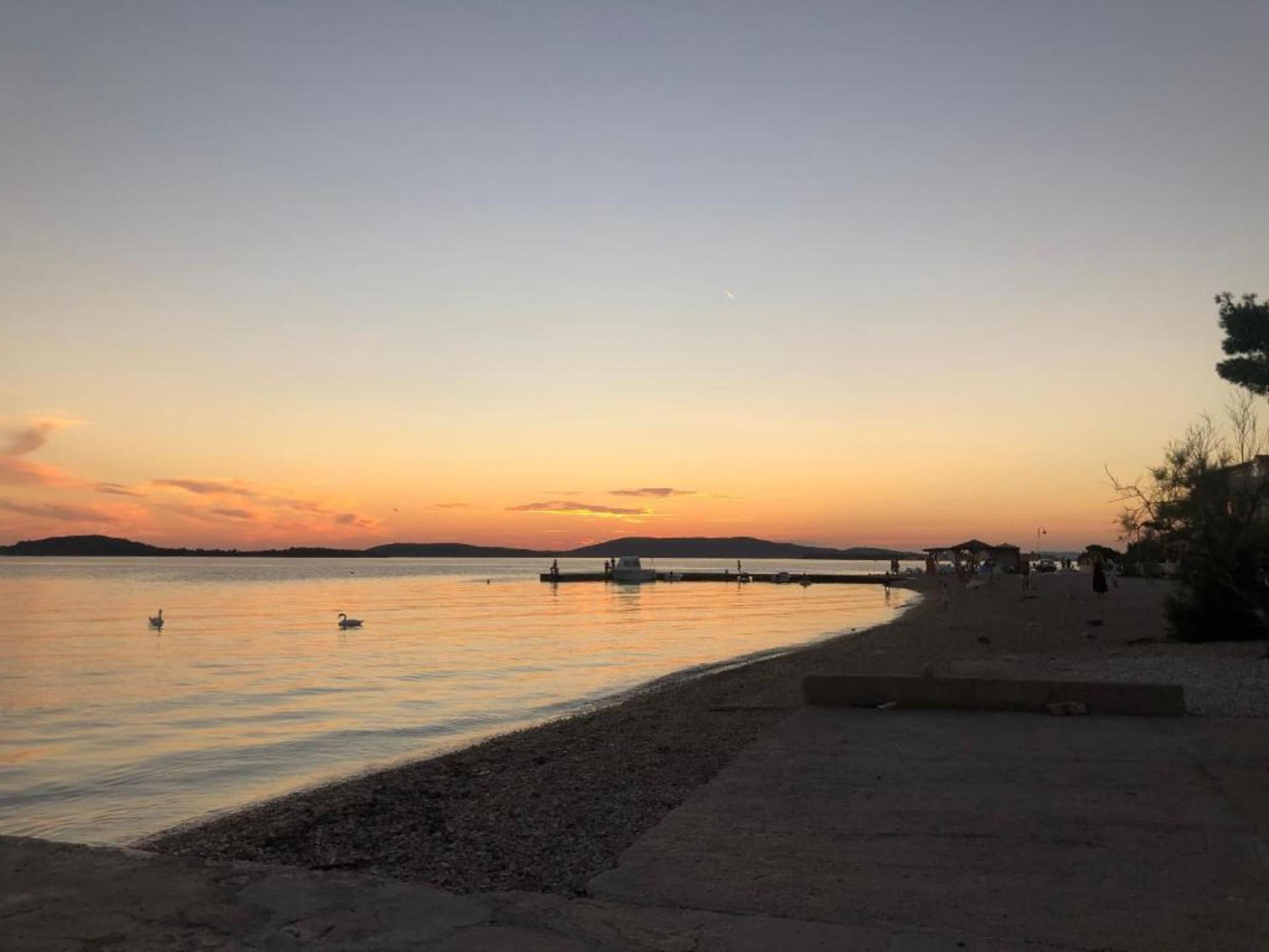 Aan het strand: Ruim appartement voor 5 personen in Žaborić - foto 24