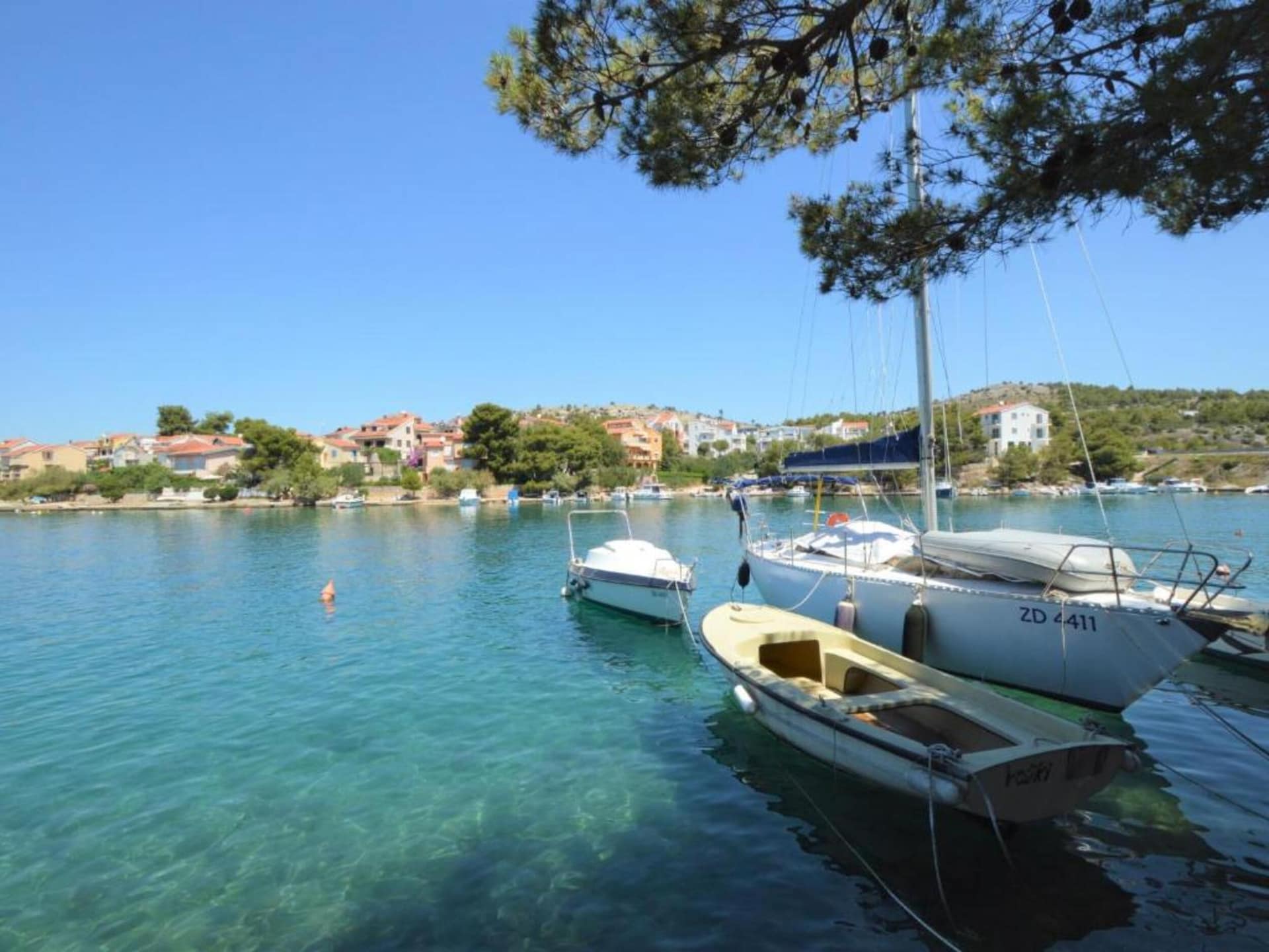 Aan het strand: Ruim appartement voor 5 personen in Žaborić - foto 34