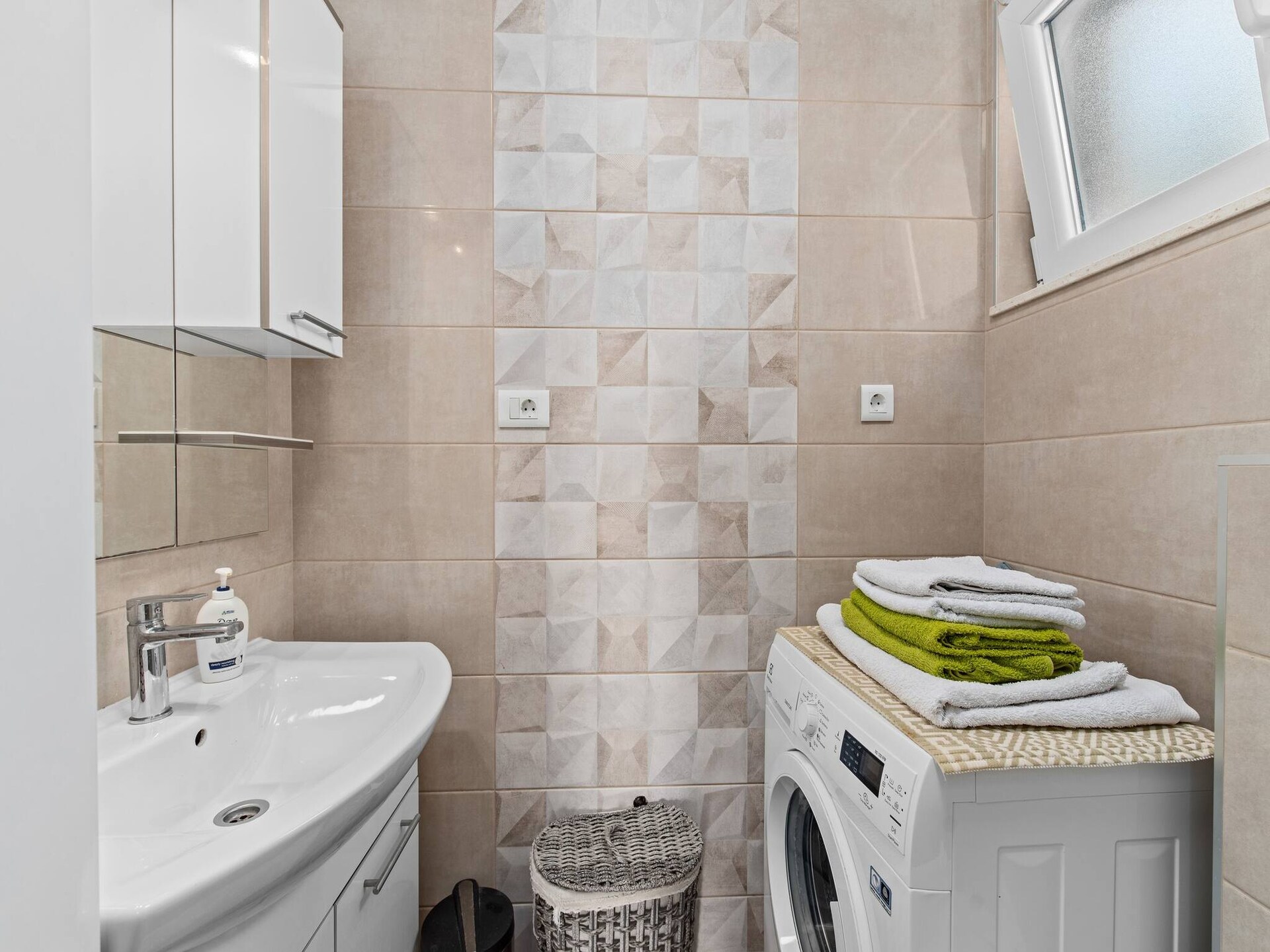 Rustiek appartement met tuin en BBQ op 500m van strand Rogoznica - foto 12