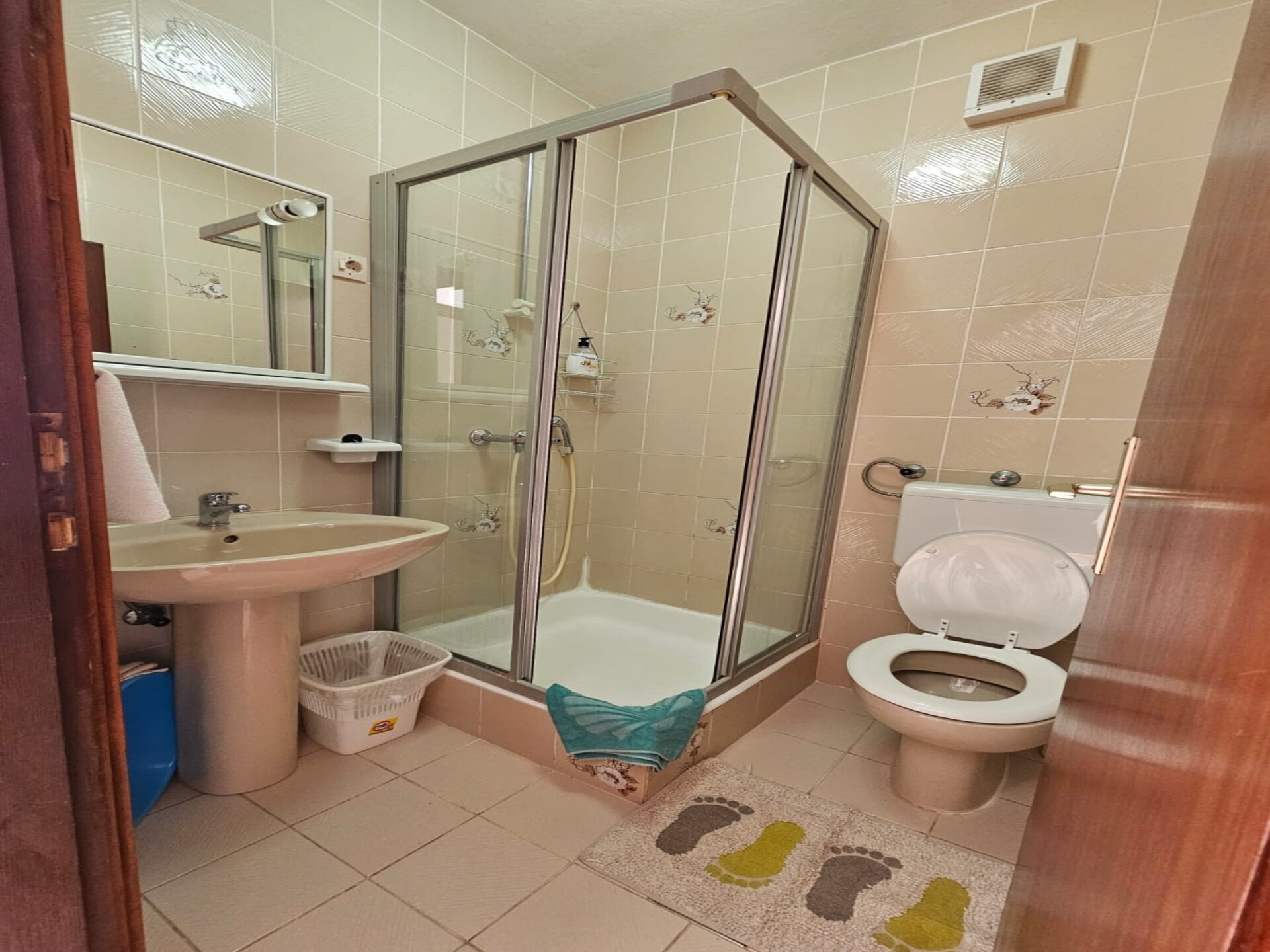2-persoons studio appartement aan het strand in Tribunj - foto 8