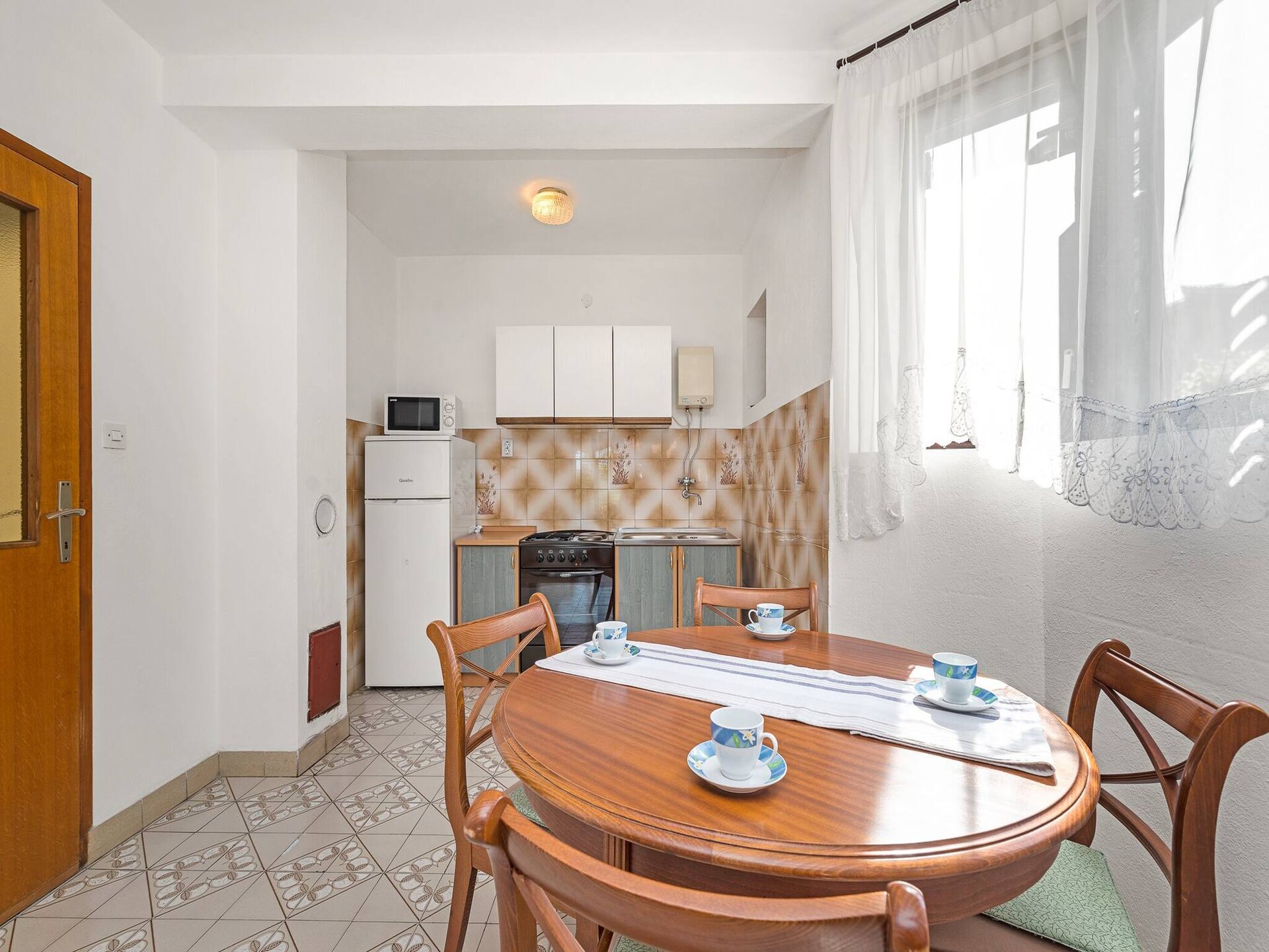 Knus appartement voor 2 nabij strand en Šibenik - foto 2