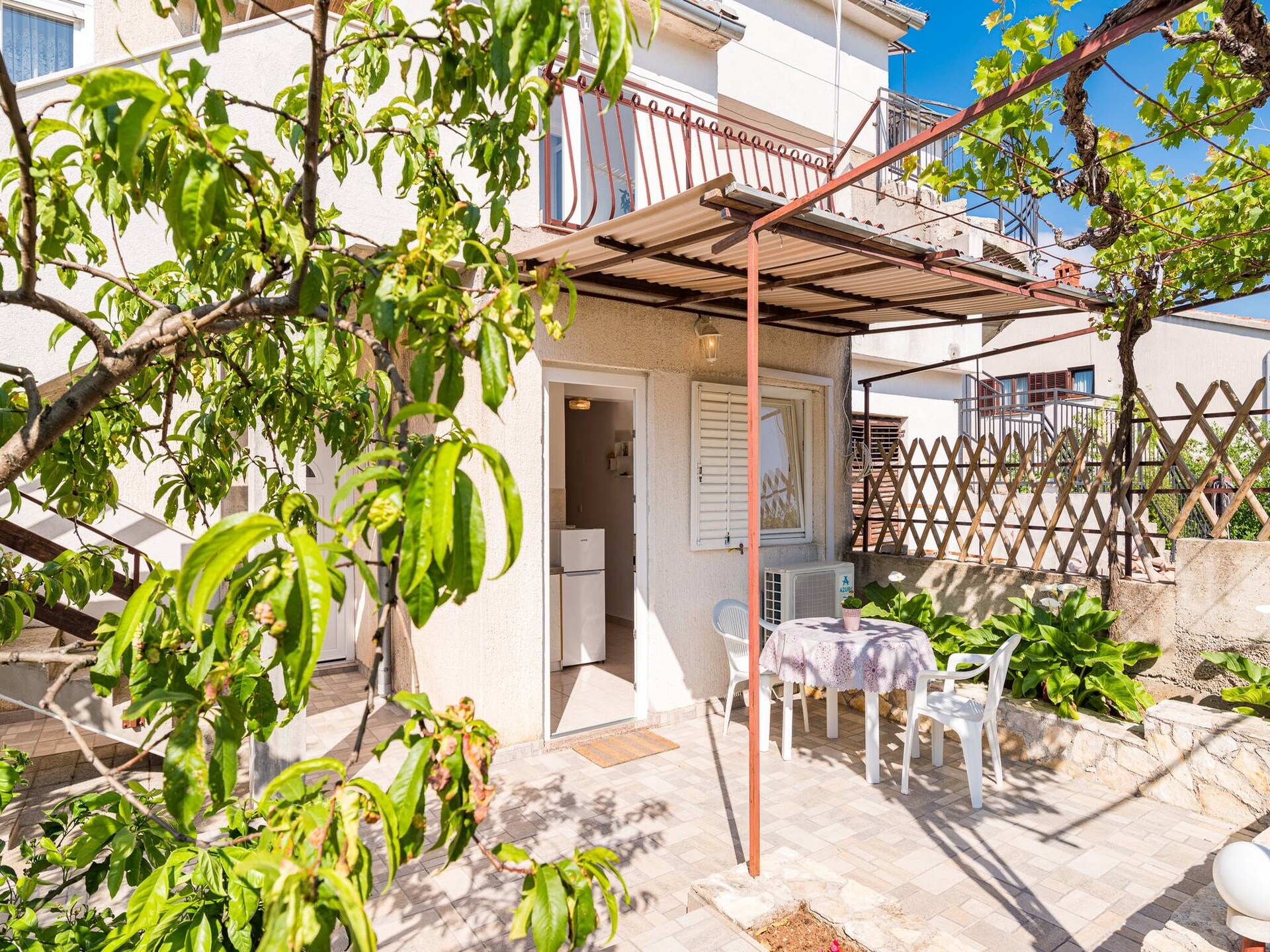 2-persoons studio-appartement in Šibenik-Brodarica nabij het strand - foto 30