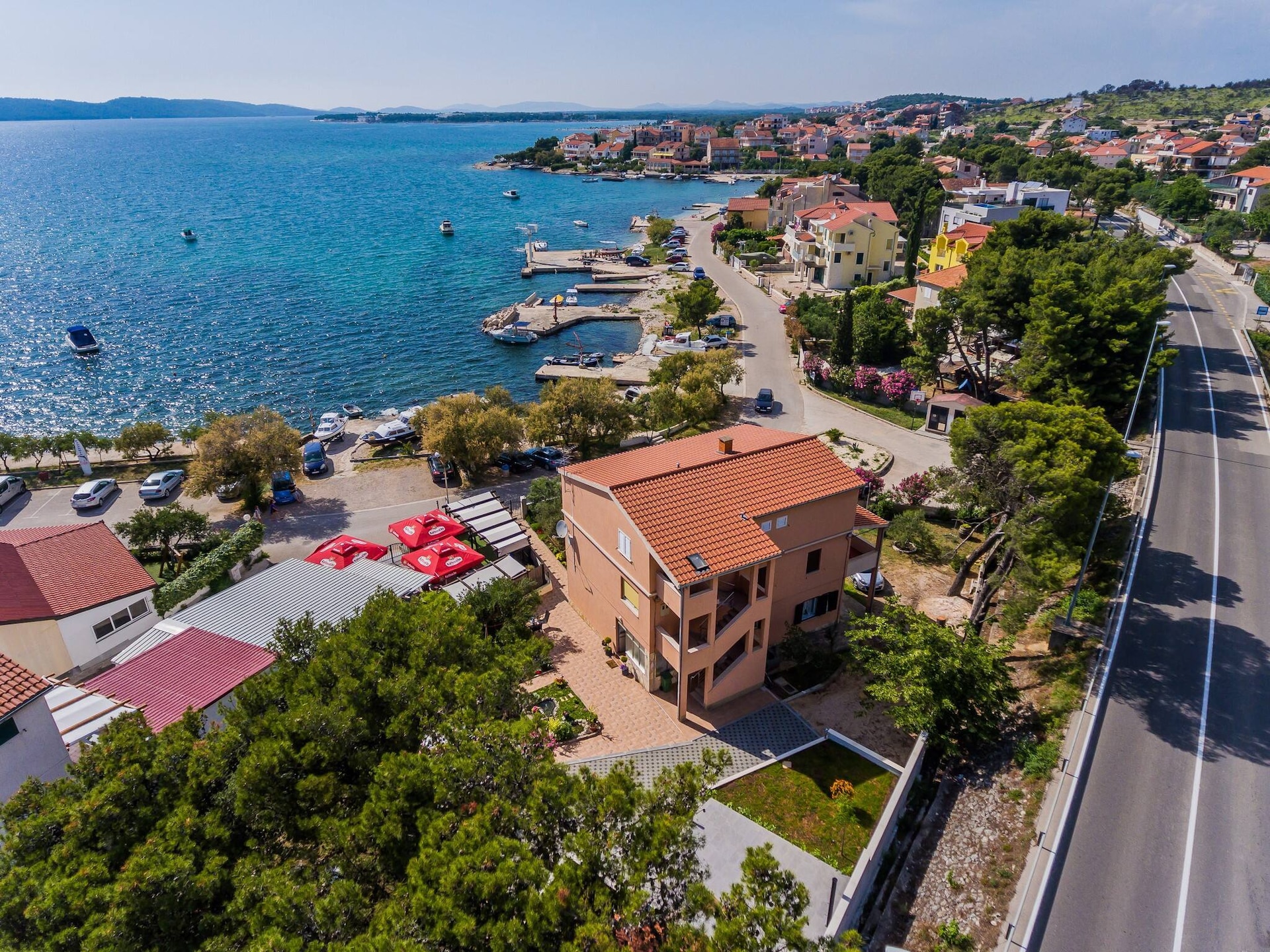 Aan het strand: Charmant appartement in Šibenik-Brodarica - foto 13