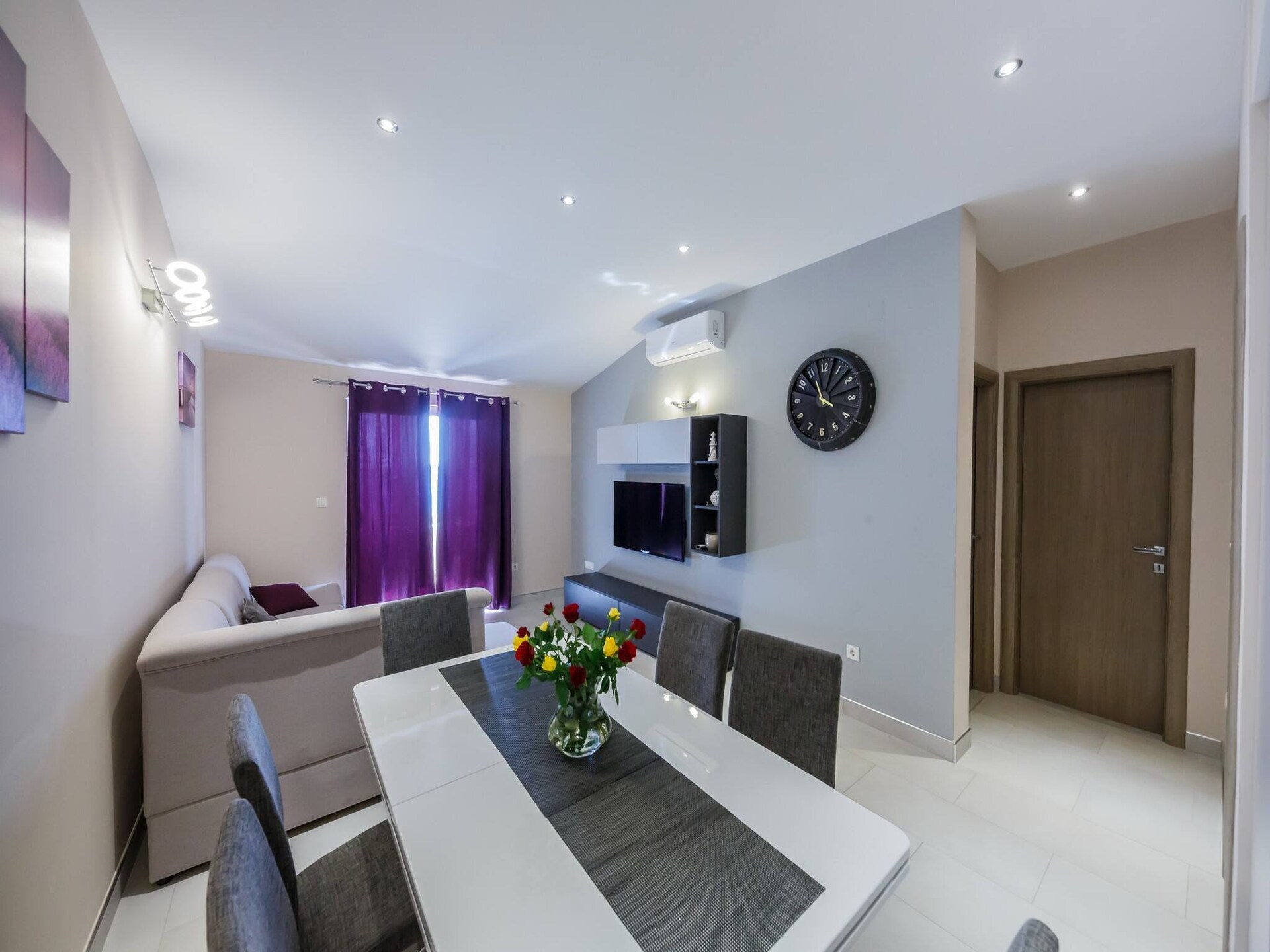 Appartement aan zee in Brodarica met tuin en BBQ, strand op 20 meter - foto 8