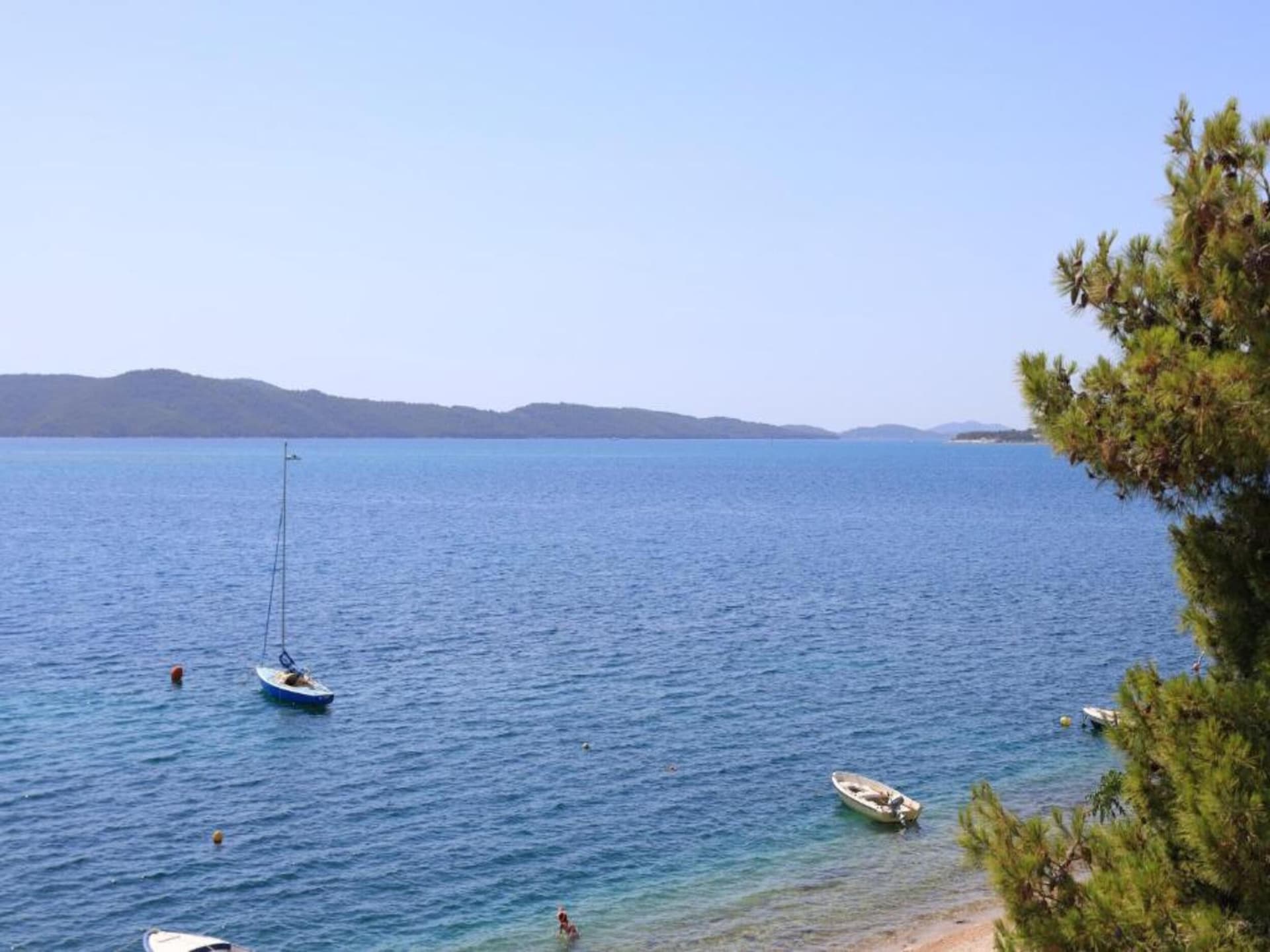 Op 550 m van het strand: ruim appartement in Šibenik-Brodarica - foto 21