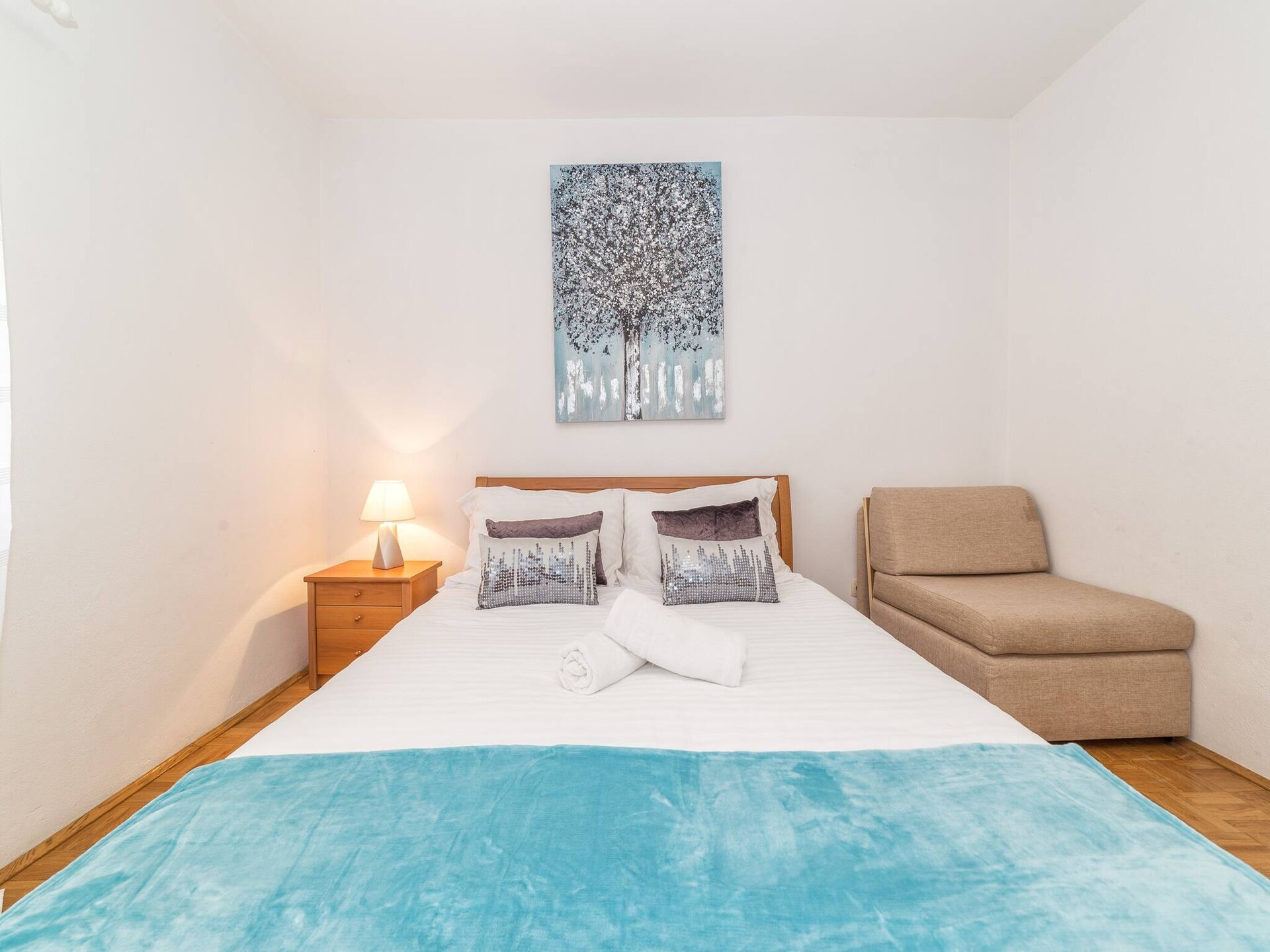 Knus appartement in Vodice met zwembad, op 600m van Plava strand - foto 4