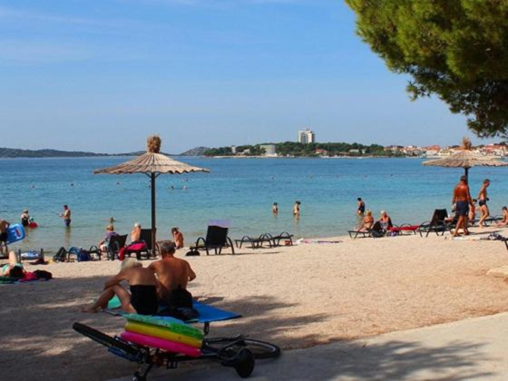 Knus appartement in Vodice met zwembad, op 600m van Plava strand - foto 29