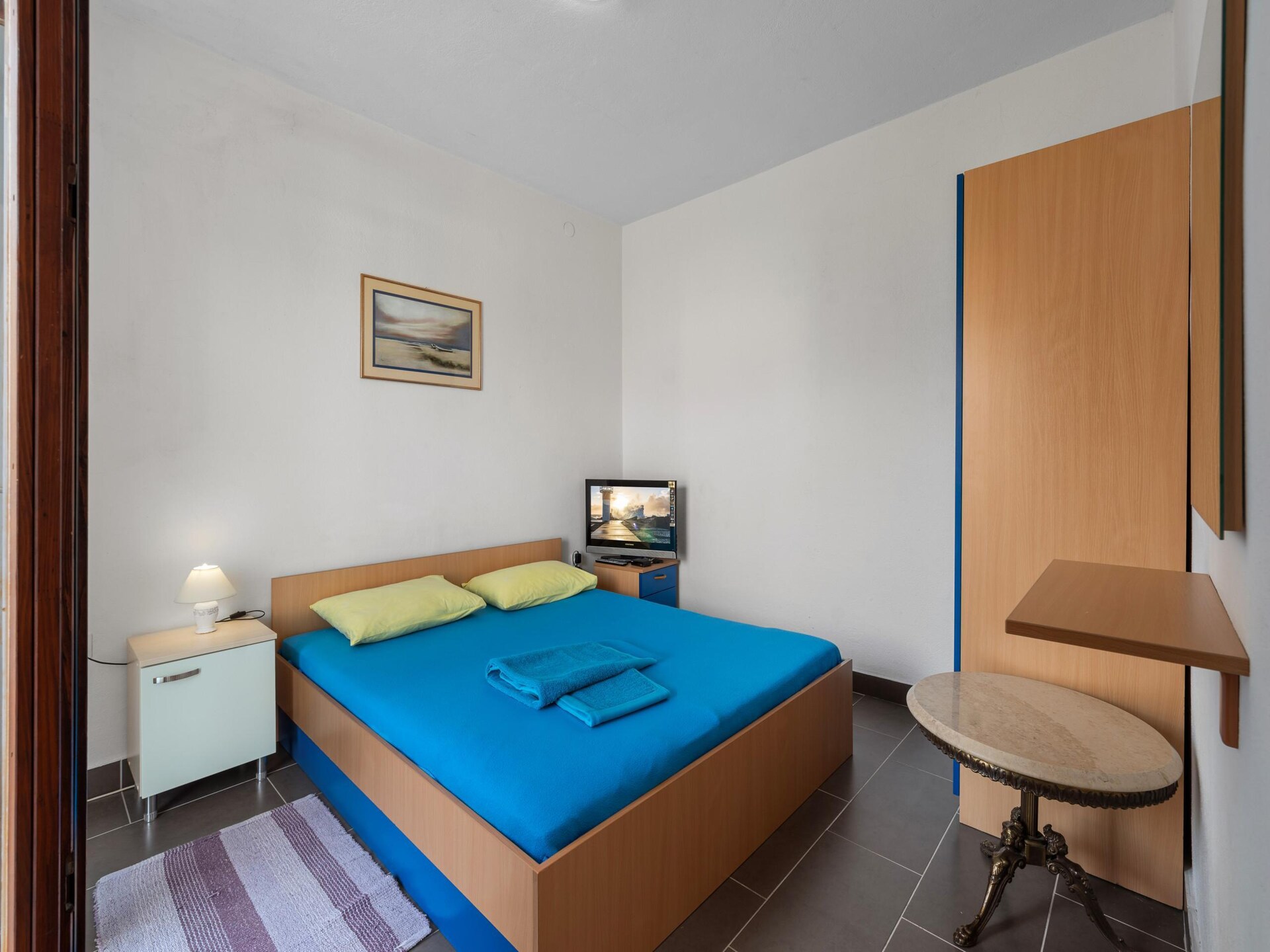 Op 800 m van het strand: Knus appartement in Šibenik-Brodarica - foto 8
