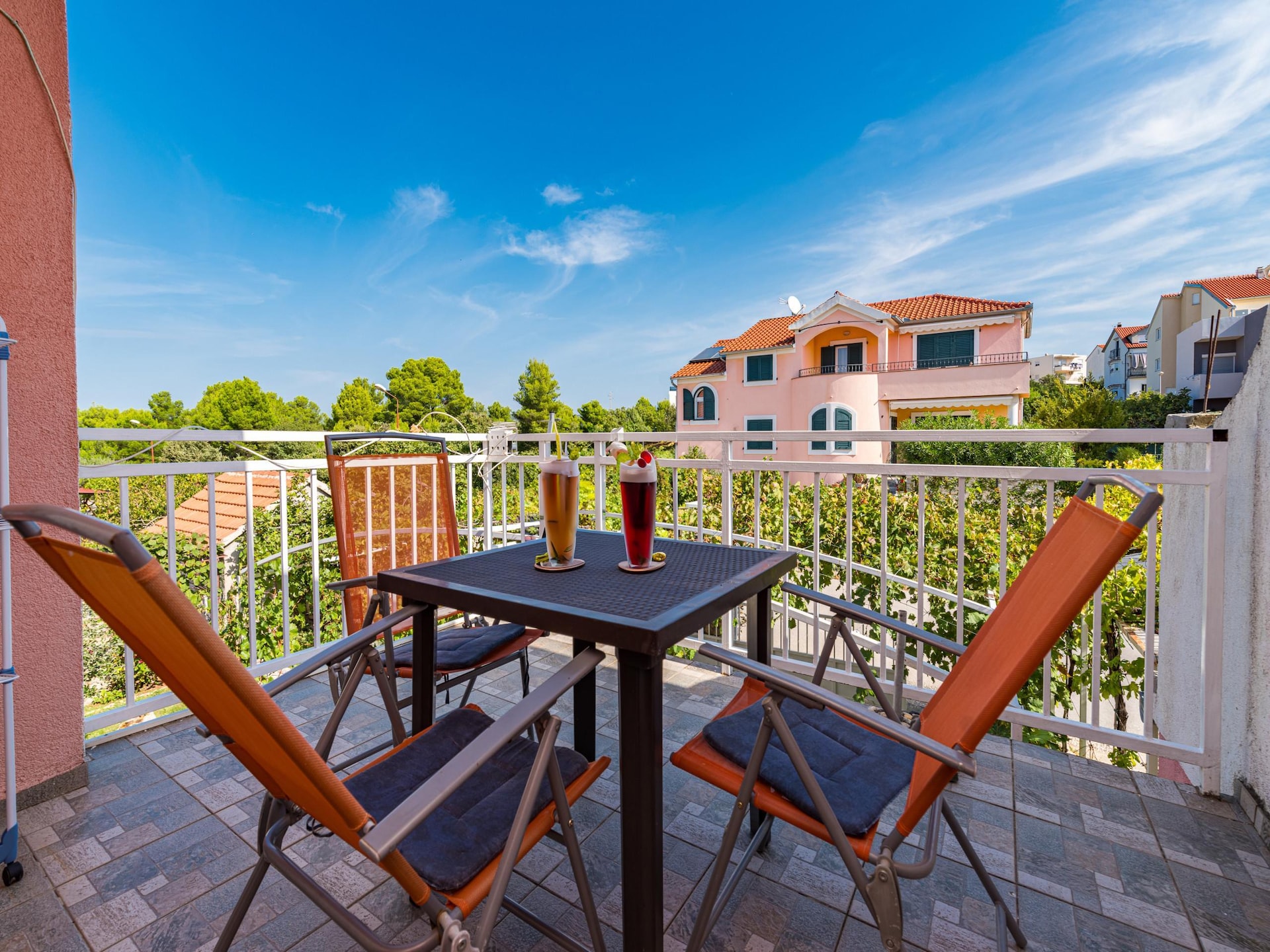 Op 800 m van het strand: Knus appartement in Šibenik-Brodarica - foto 4